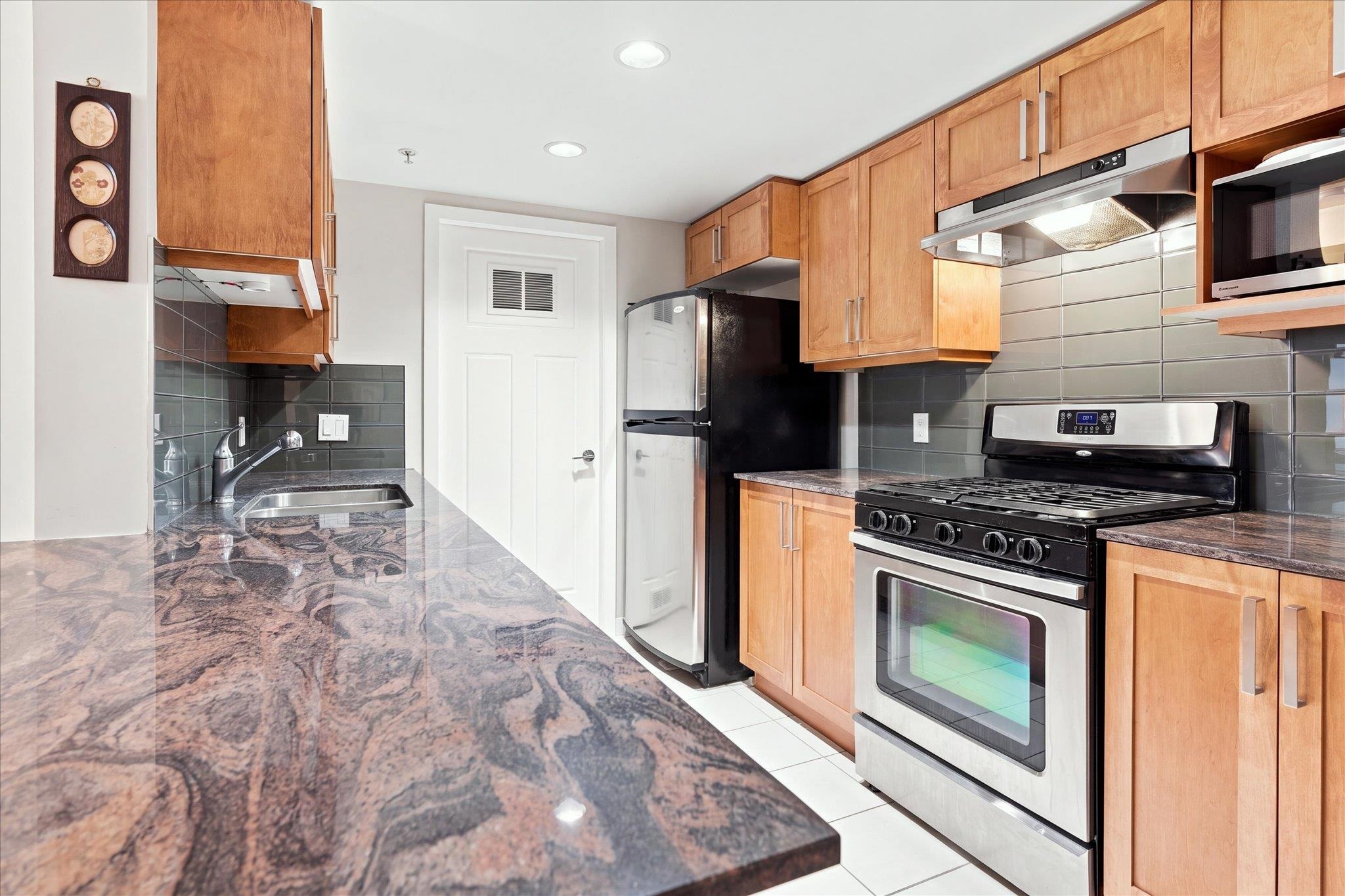 207 1212 MAIN STREET
