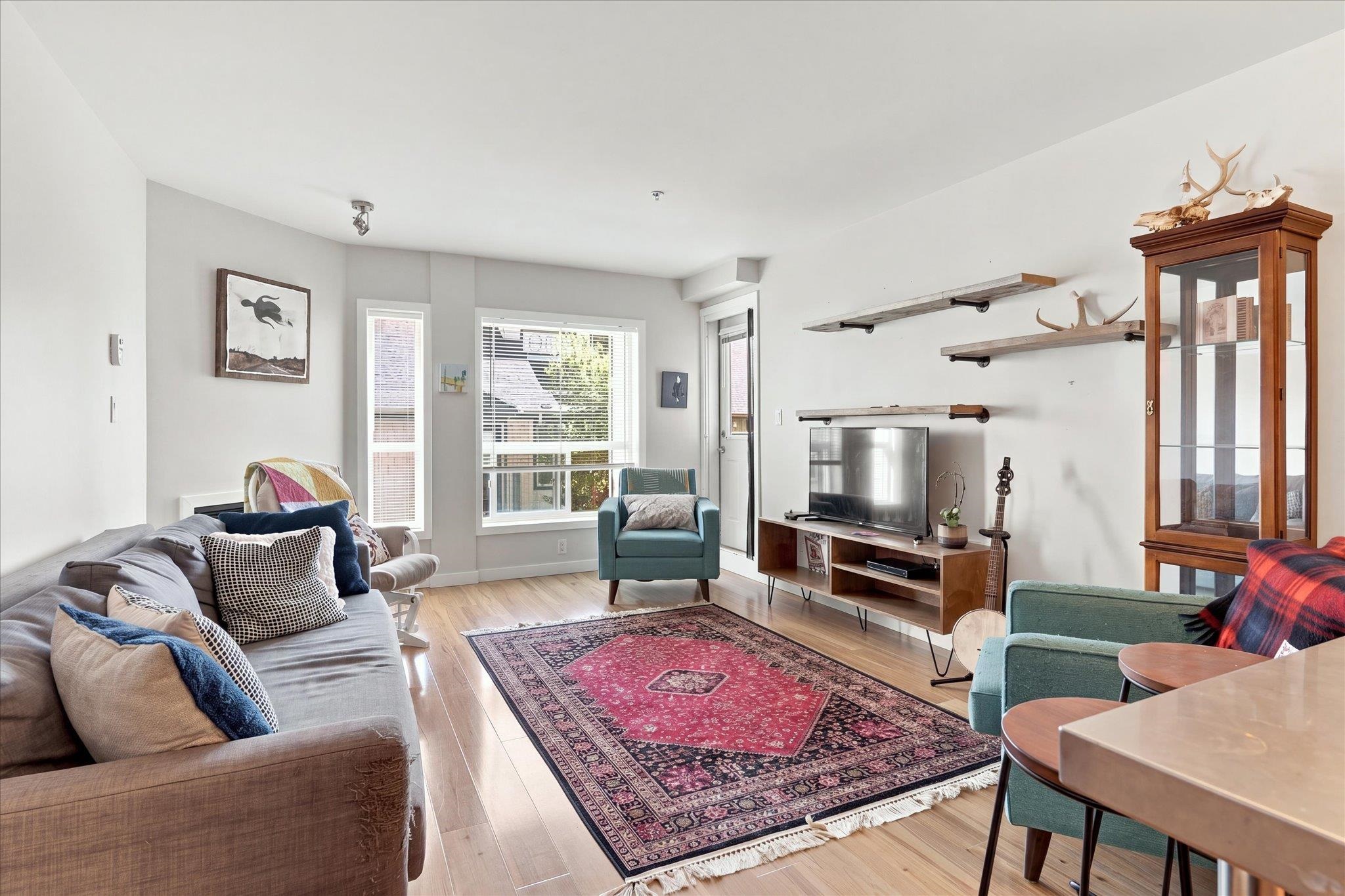 207 1212 MAIN STREET