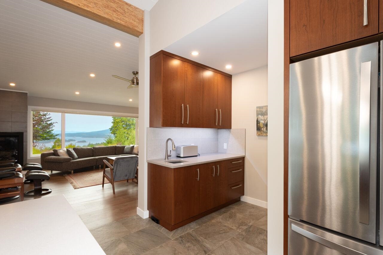 465 SUNSET ROAD