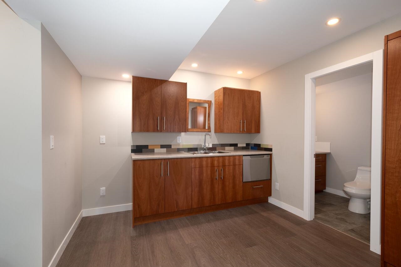 465 SUNSET ROAD