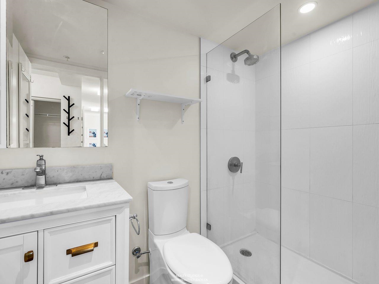 1501 7988 ACKROYD ROAD
