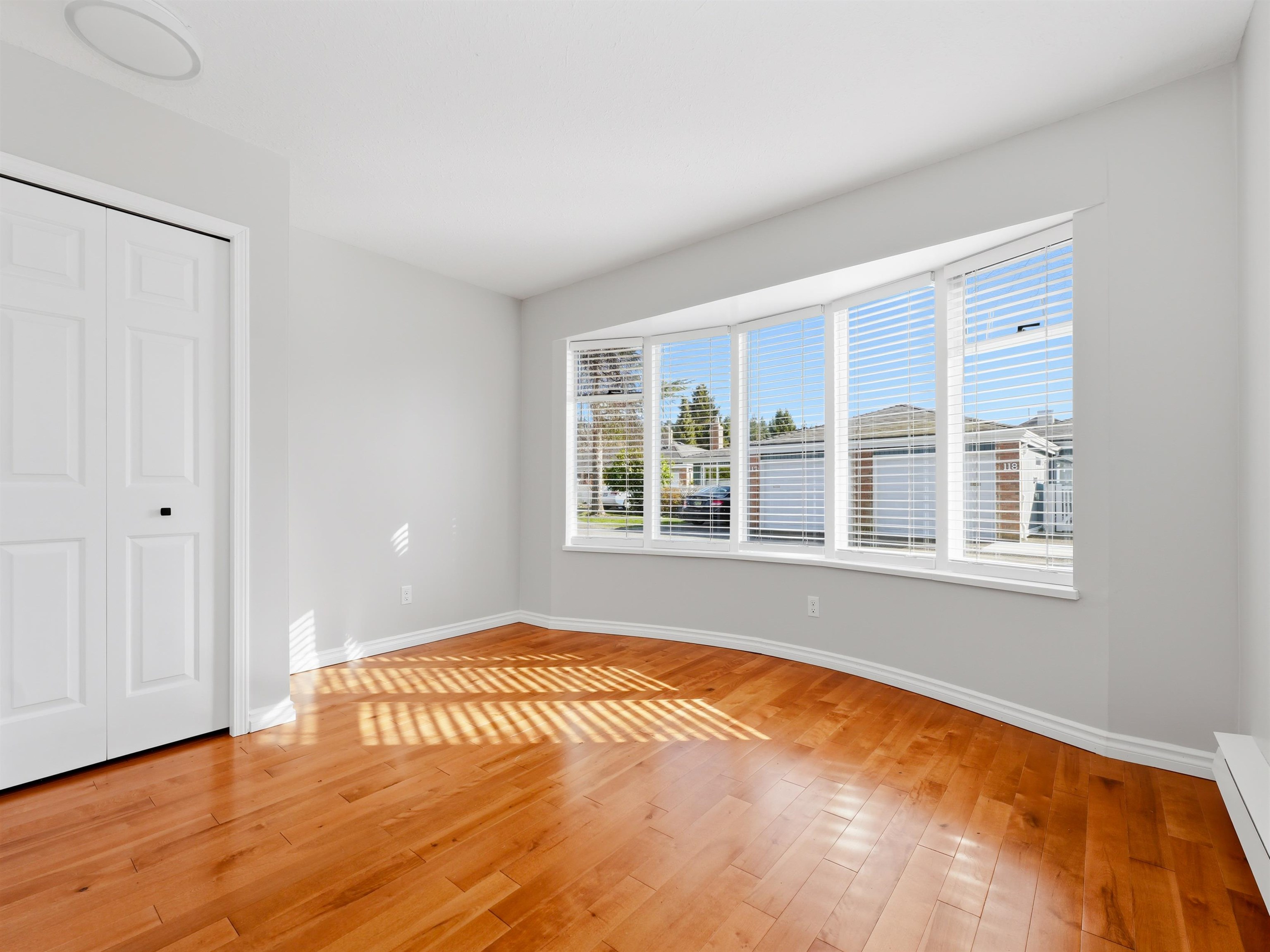 113 14271 18A AVENUE