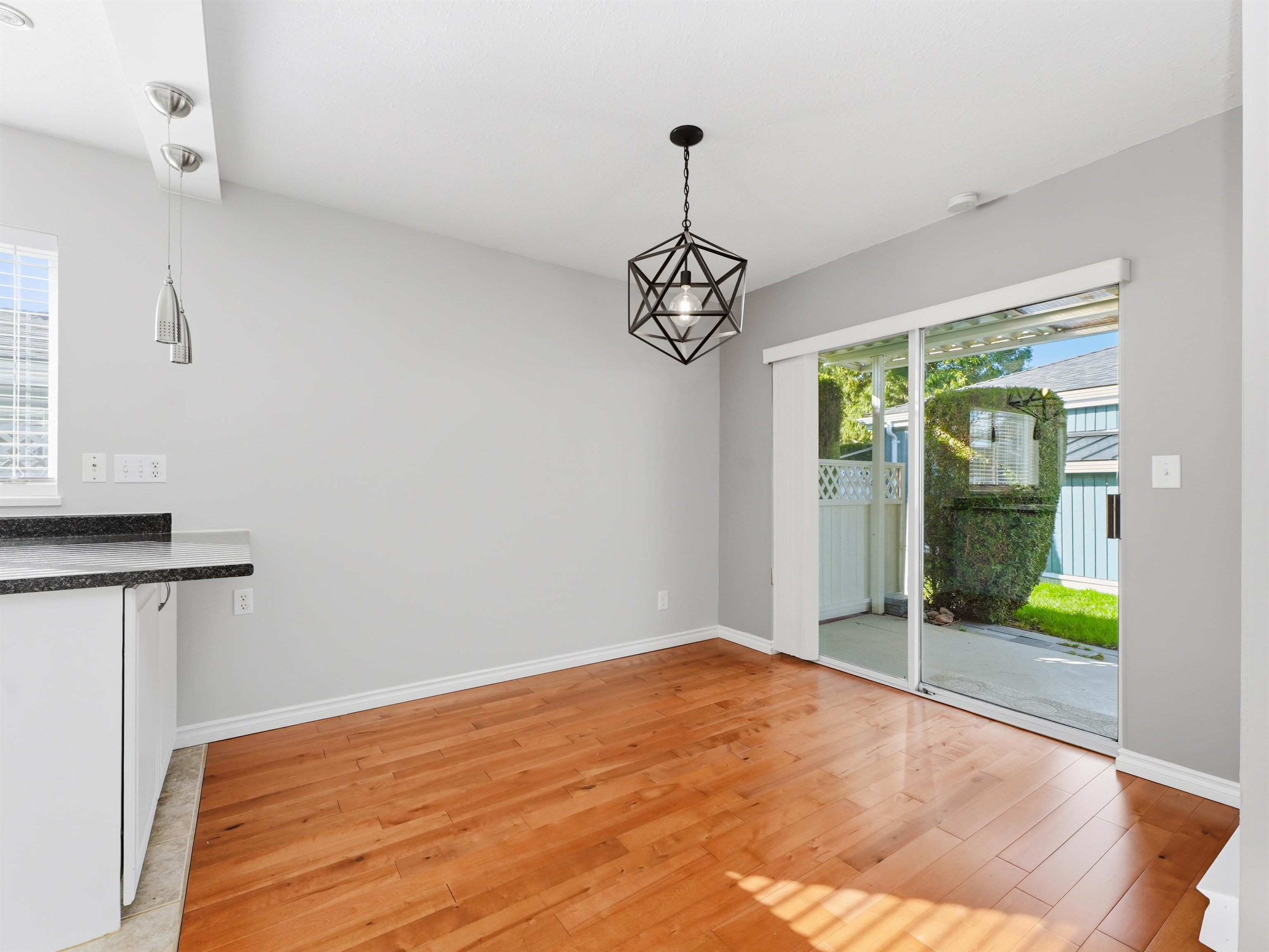 113 14271 18A AVENUE