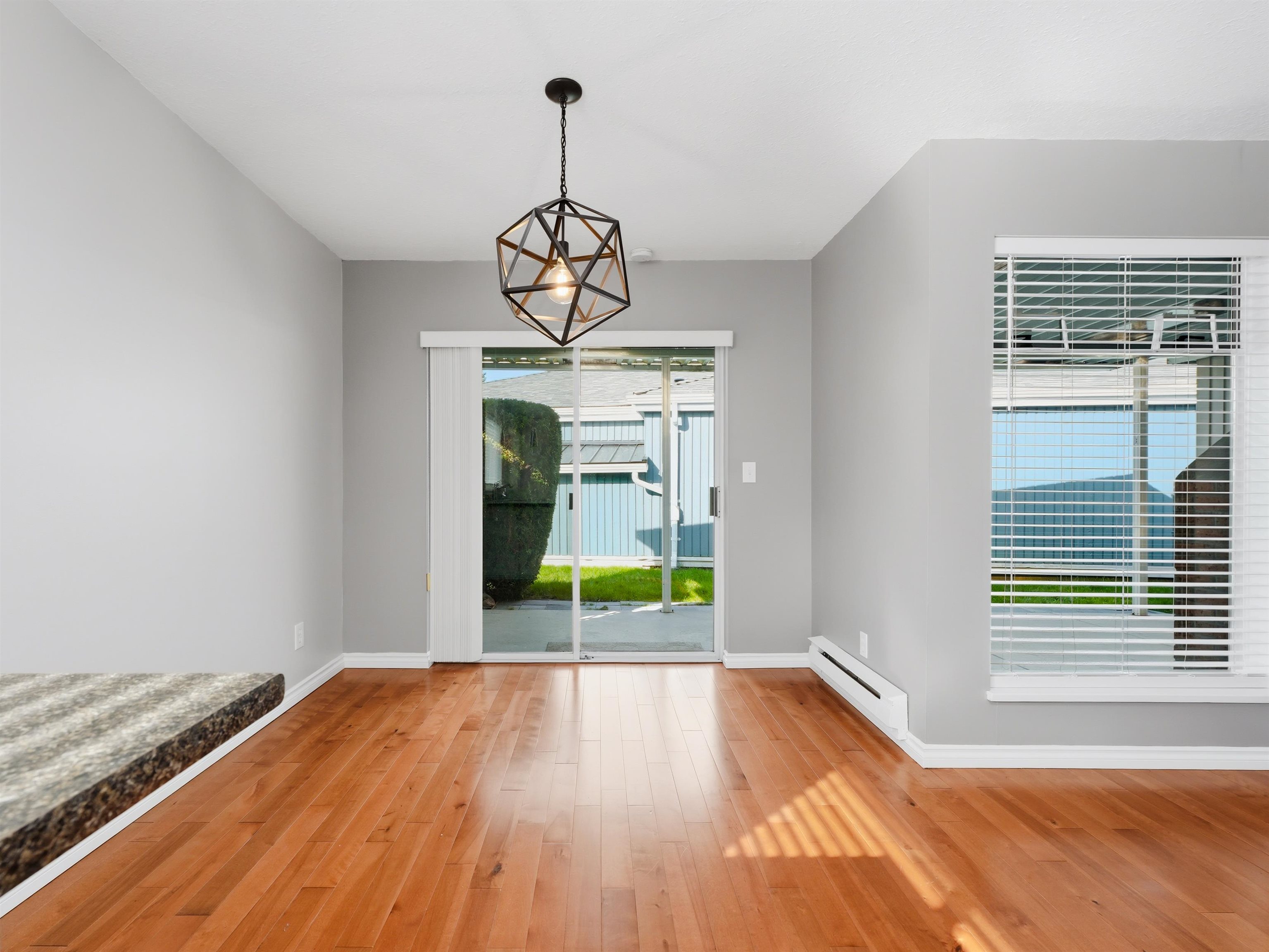 113 14271 18A AVENUE