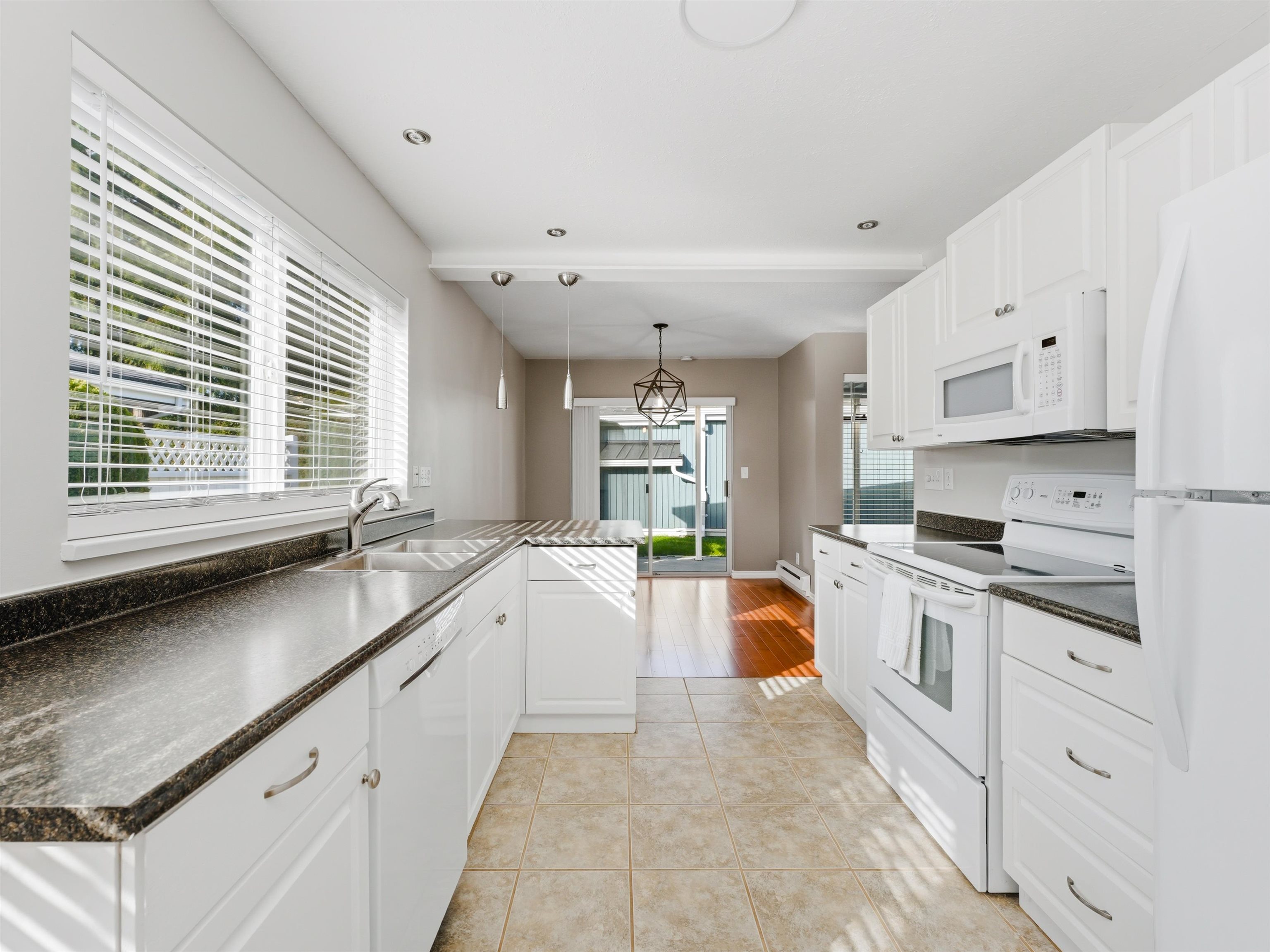 113 14271 18A AVENUE