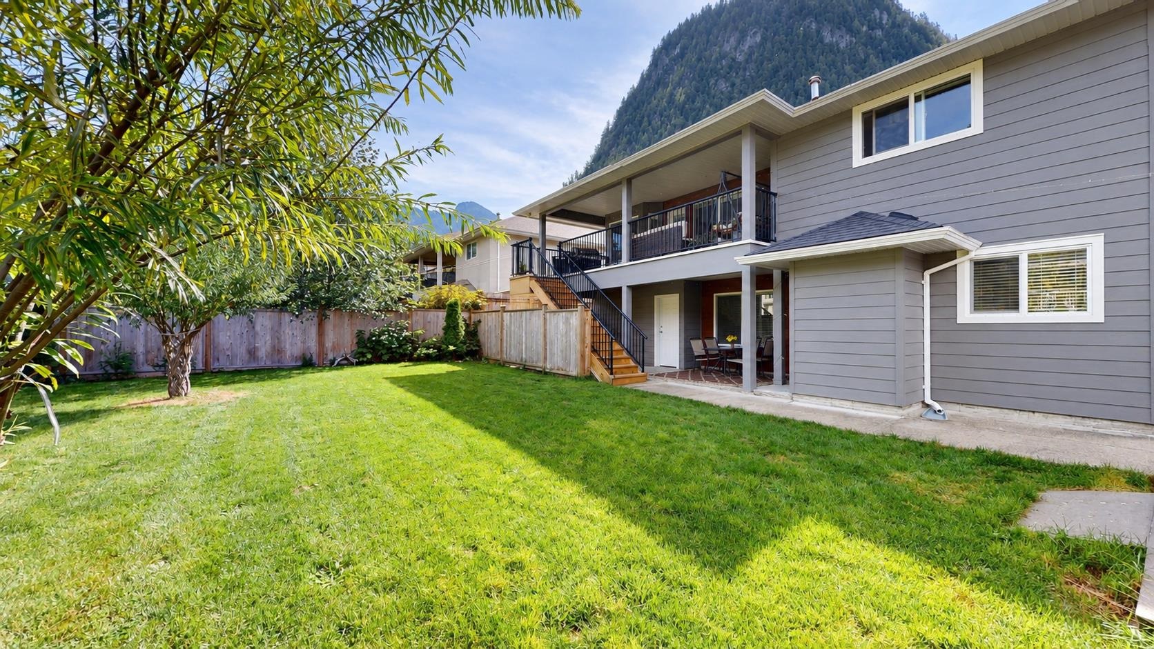 2015 BALSAM WAY