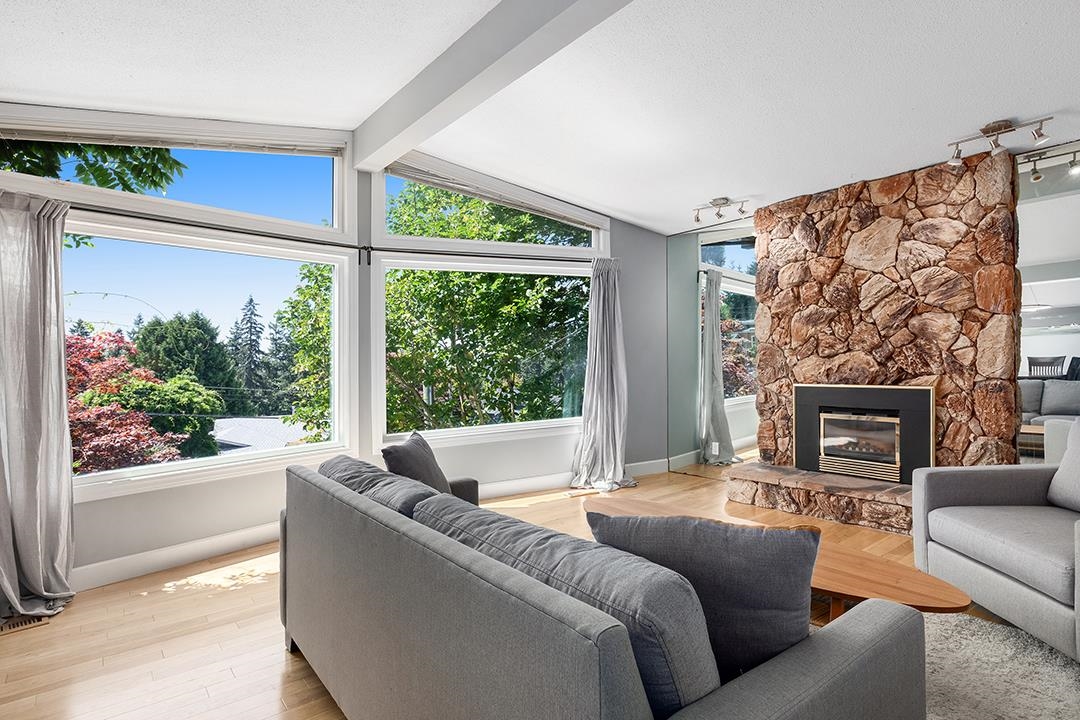 10641 WESTSIDE DRIVE