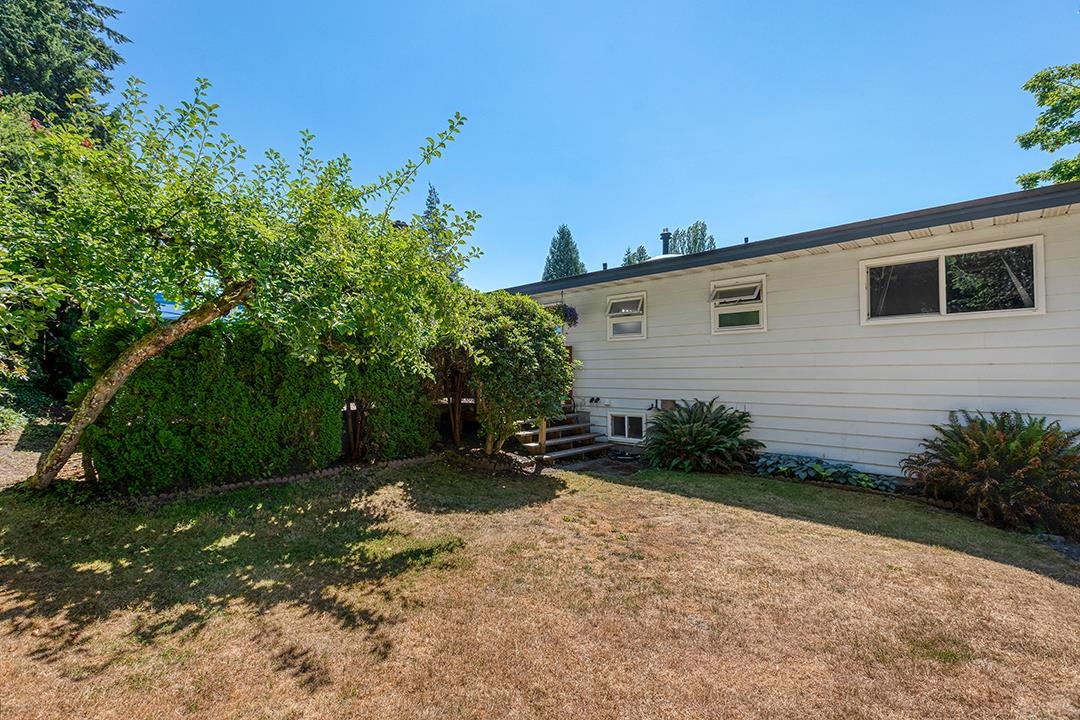 10641 WESTSIDE DRIVE