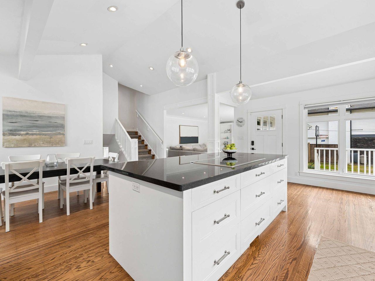 5326 BELAIR DRIVE