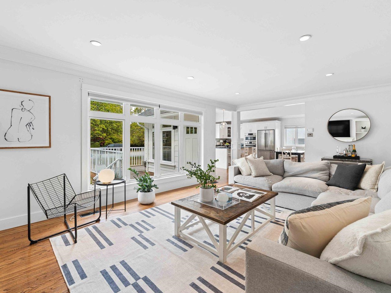 5326 BELAIR DRIVE