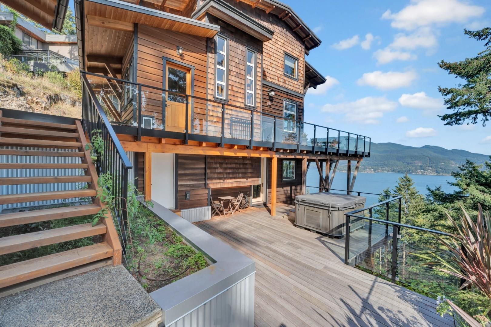 687 CHANNELVIEW DRIVE