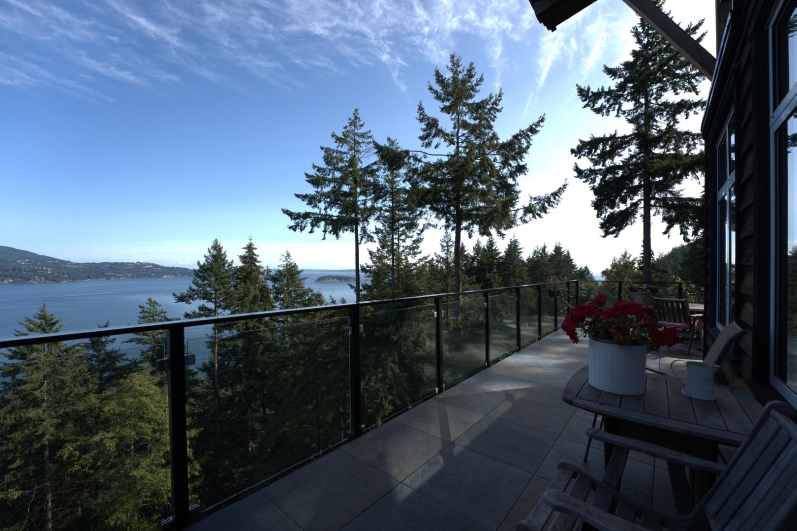687 CHANNELVIEW DRIVE