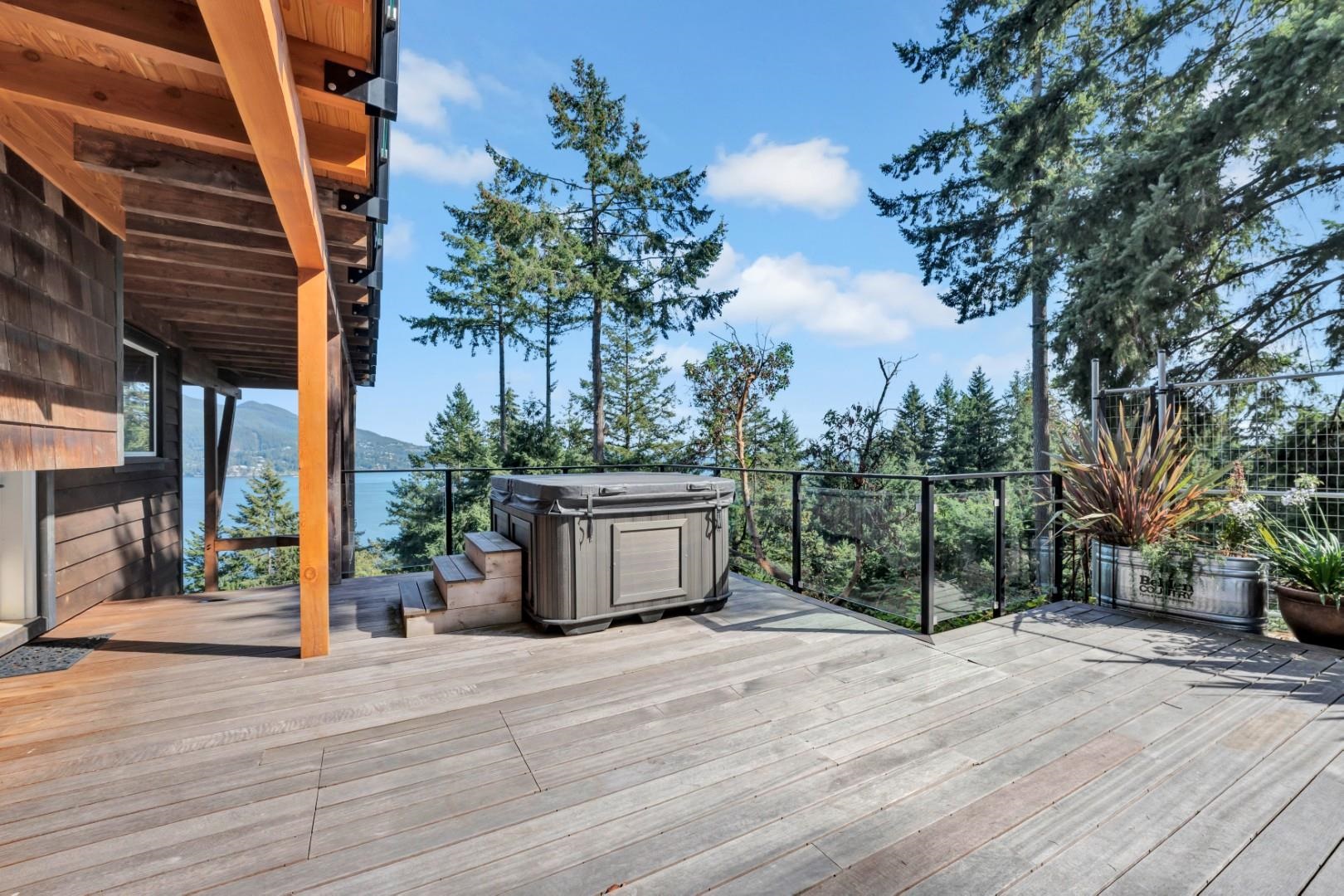 687 CHANNELVIEW DRIVE