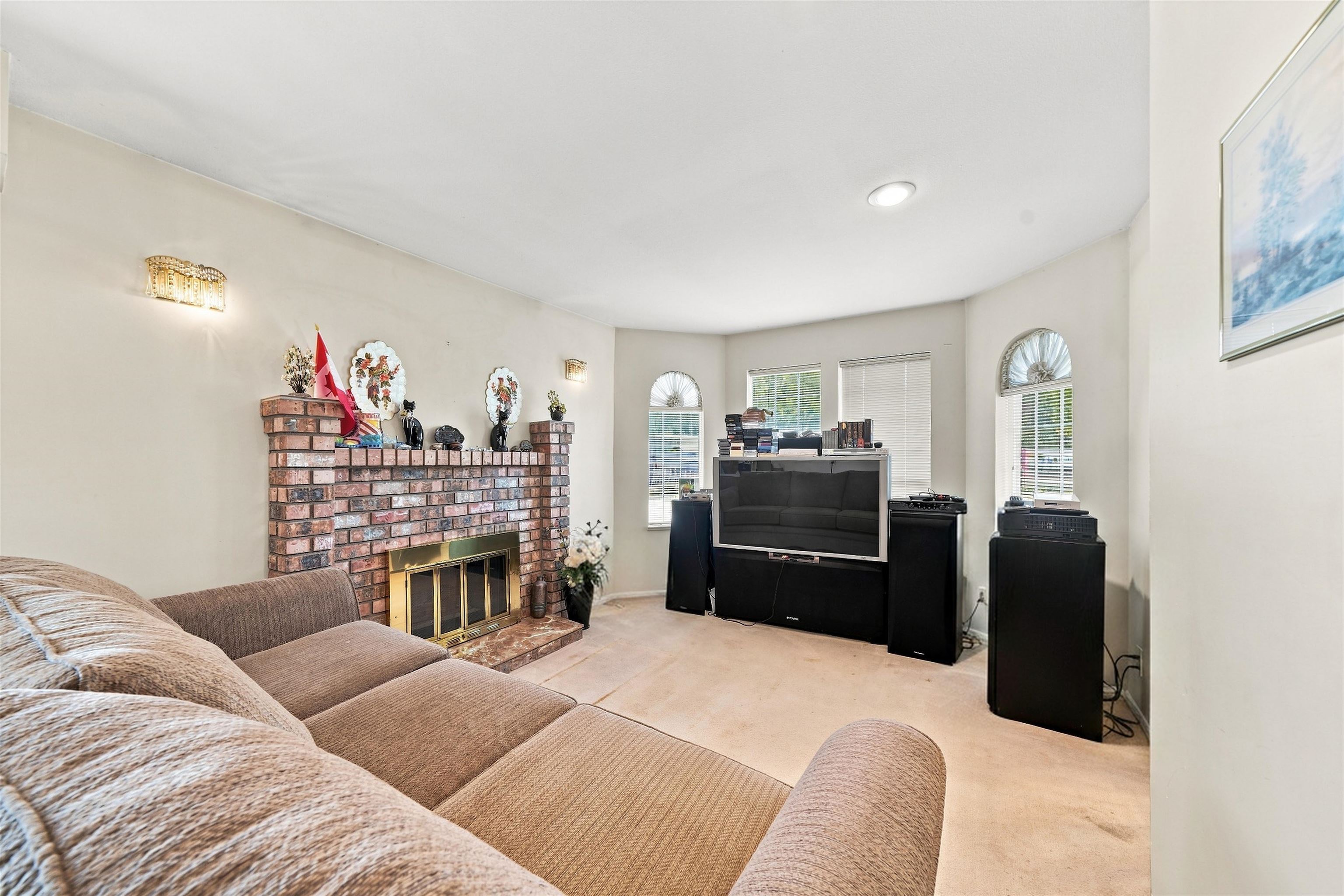 1708 PRESTWICK DRIVE