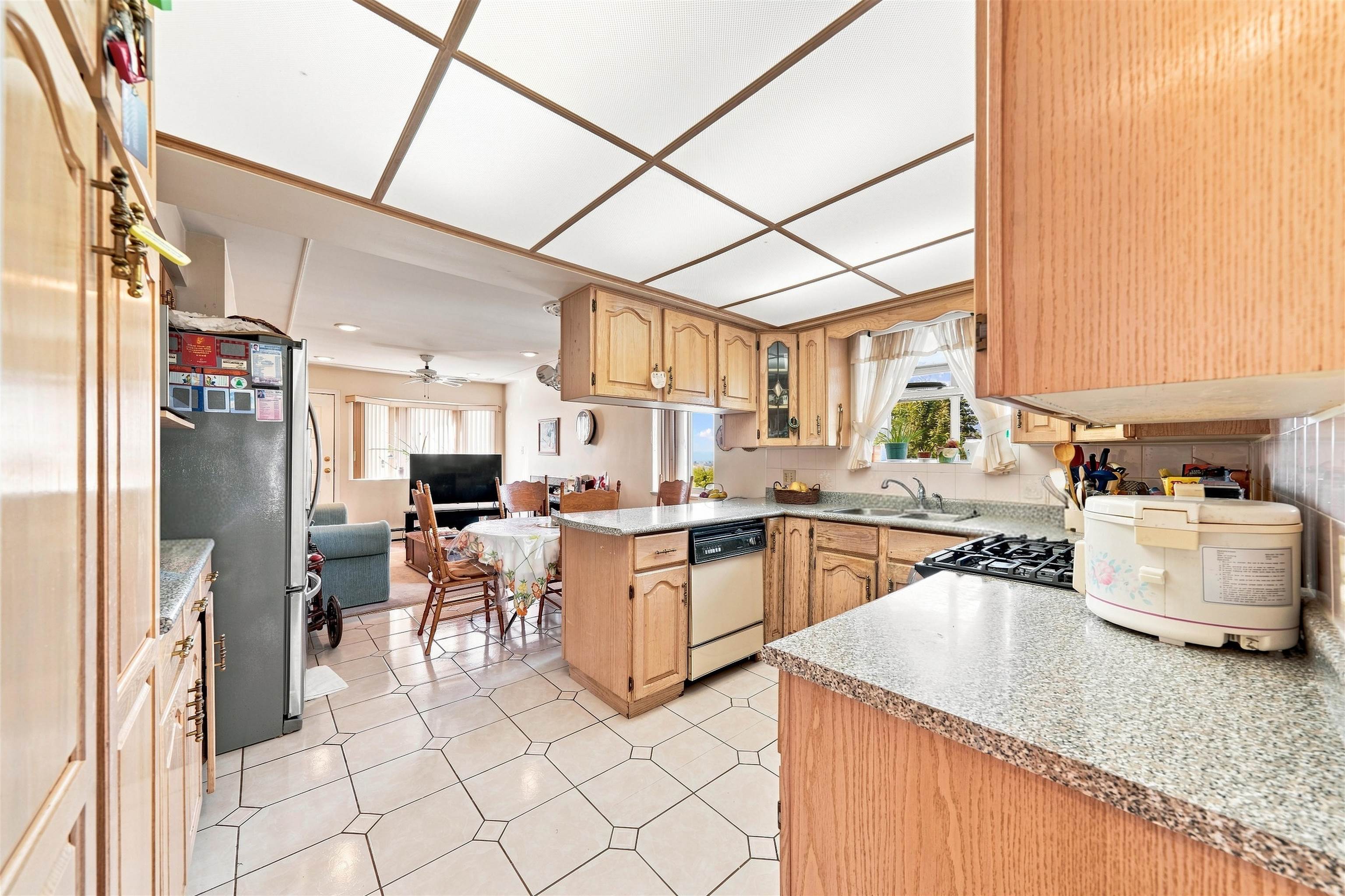 1708 PRESTWICK DRIVE