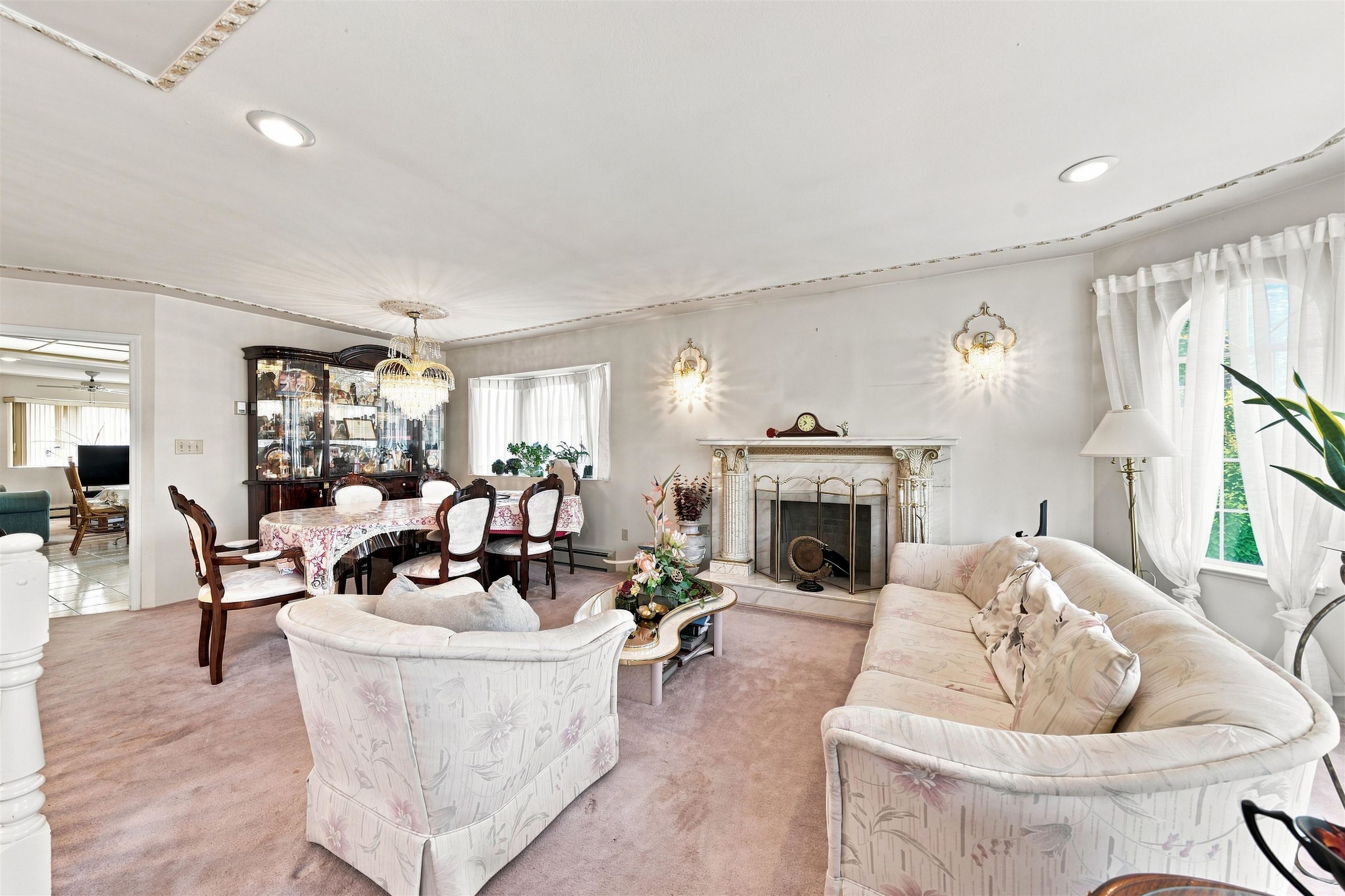 1708 PRESTWICK DRIVE