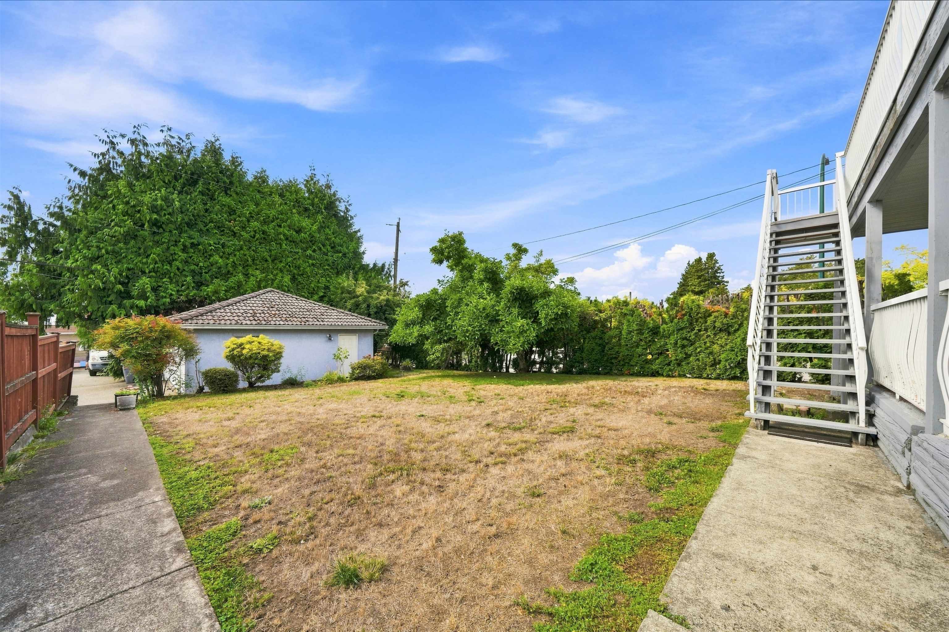 1708 PRESTWICK DRIVE
