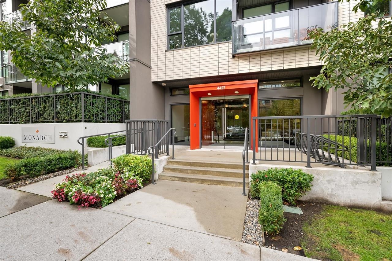 302 4427 CAMBIE STREET