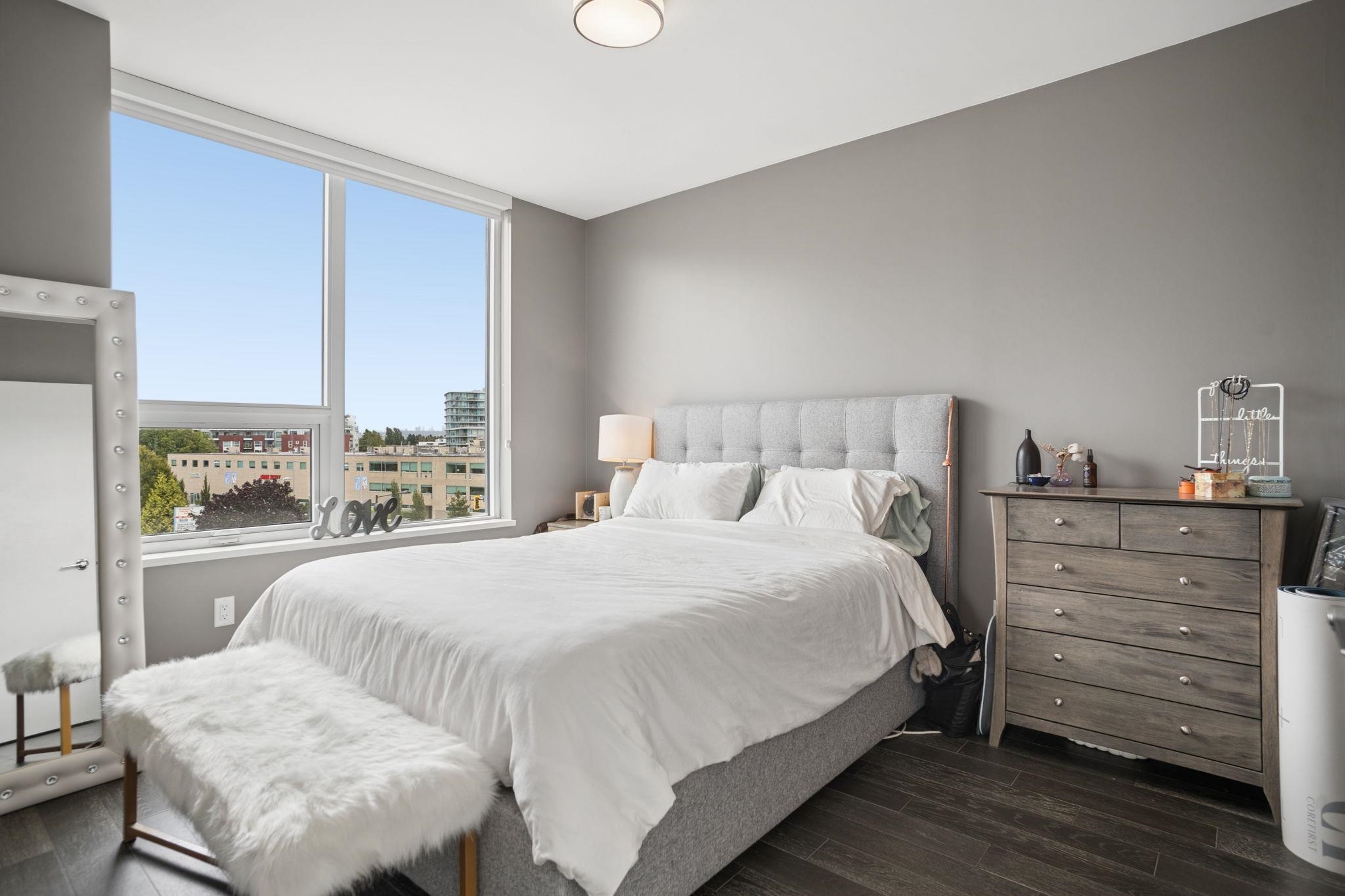 608 7488 LANSDOWNE ROAD