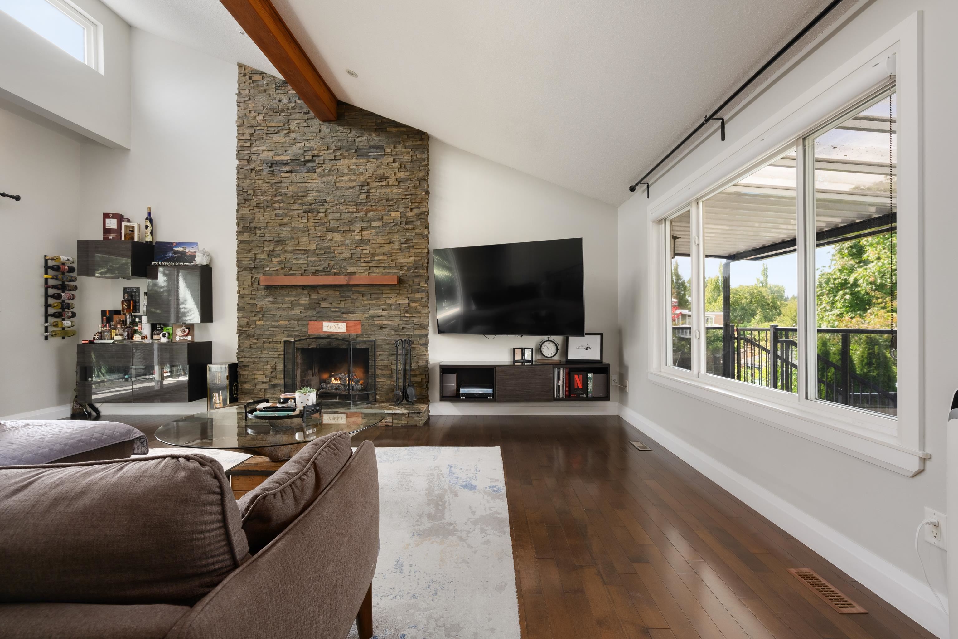1253 BEACH GROVE ROAD