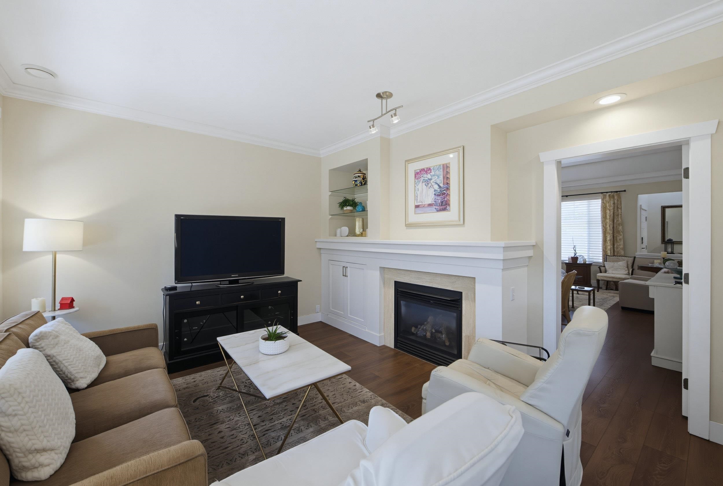137 15500 ROSEMARY HEIGHTS CRESCENT