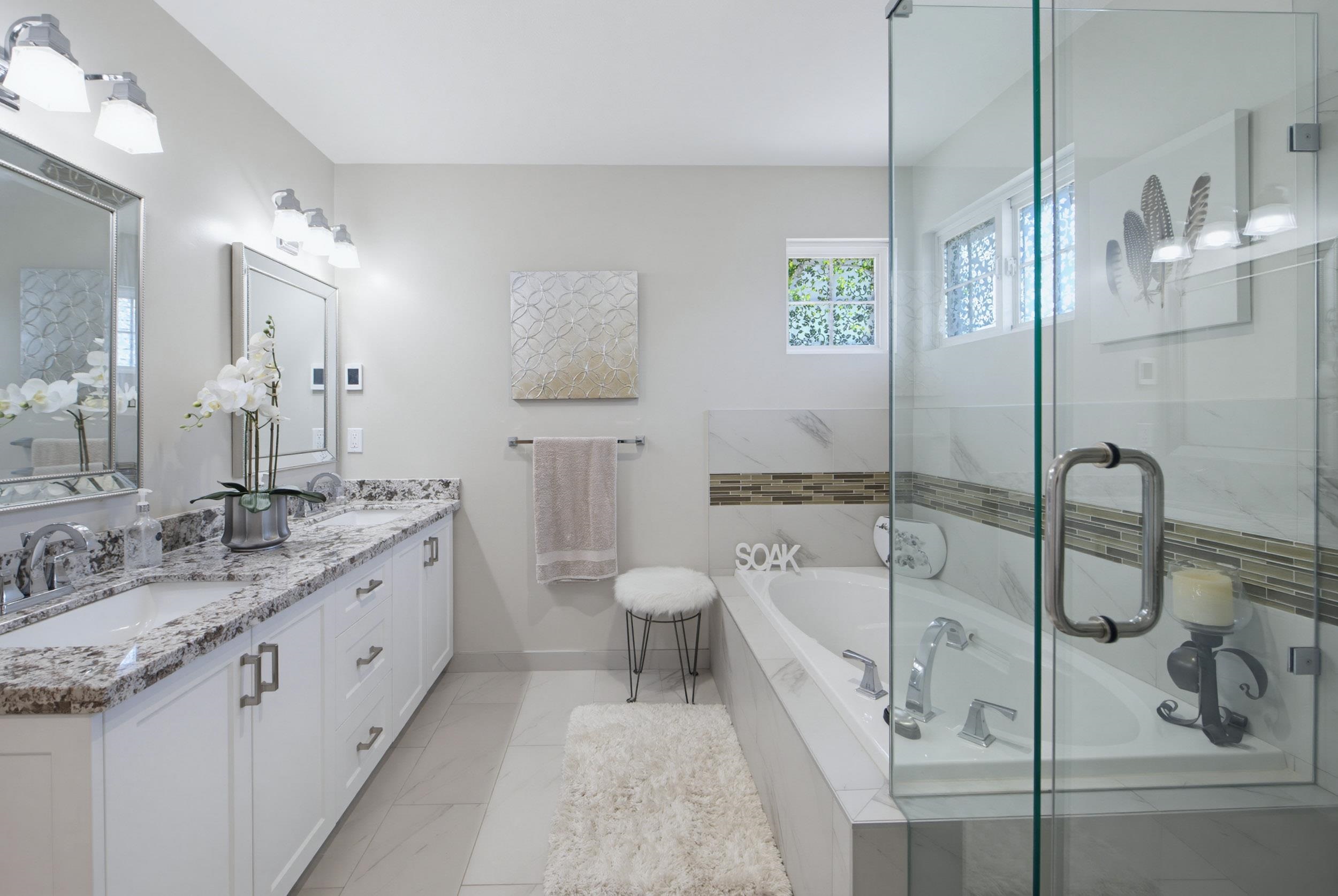 137 15500 ROSEMARY HEIGHTS CRESCENT