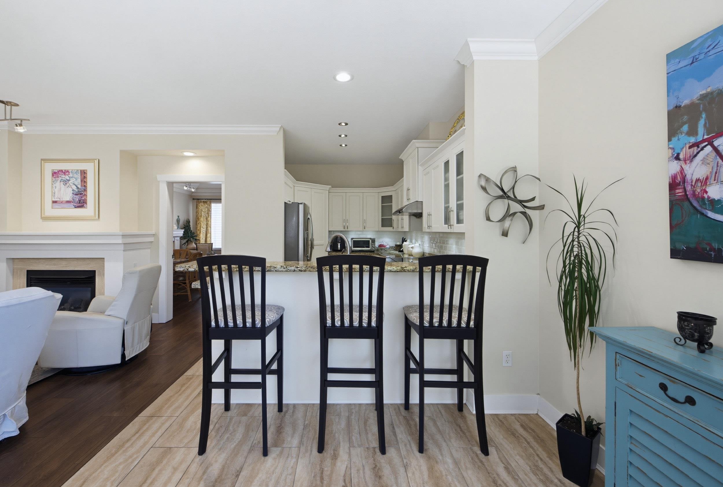 137 15500 ROSEMARY HEIGHTS CRESCENT