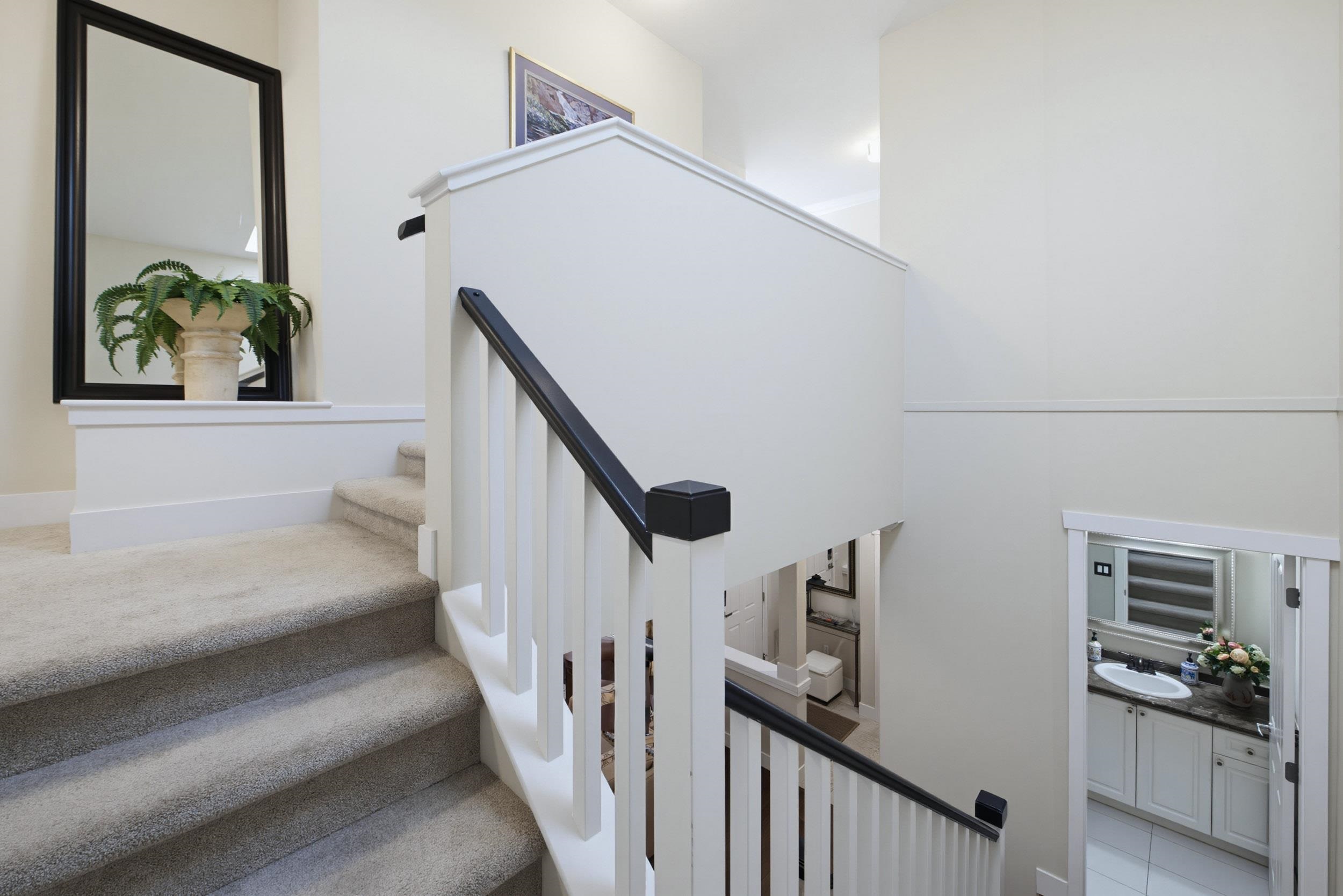 137 15500 ROSEMARY HEIGHTS CRESCENT