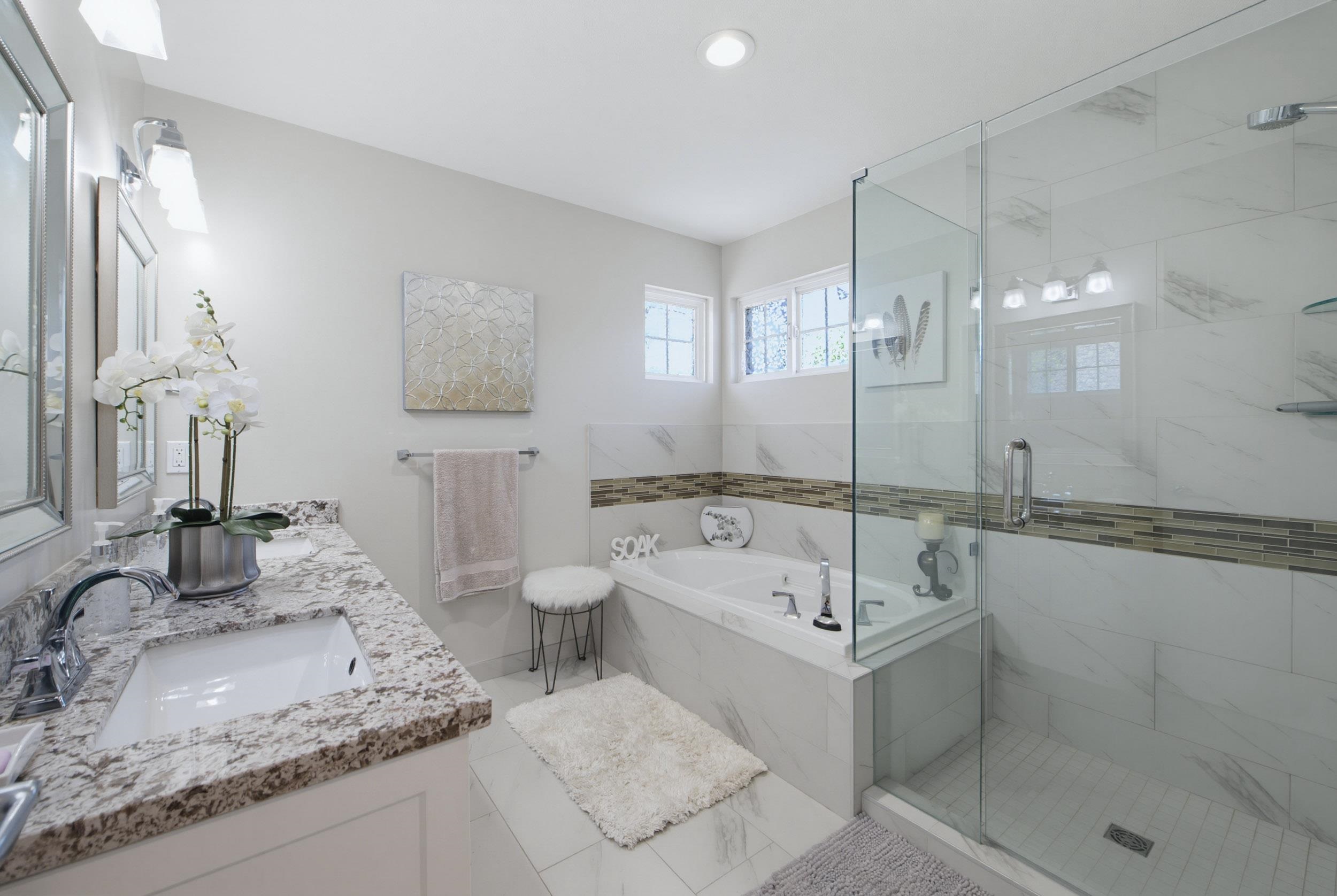 137 15500 ROSEMARY HEIGHTS CRESCENT