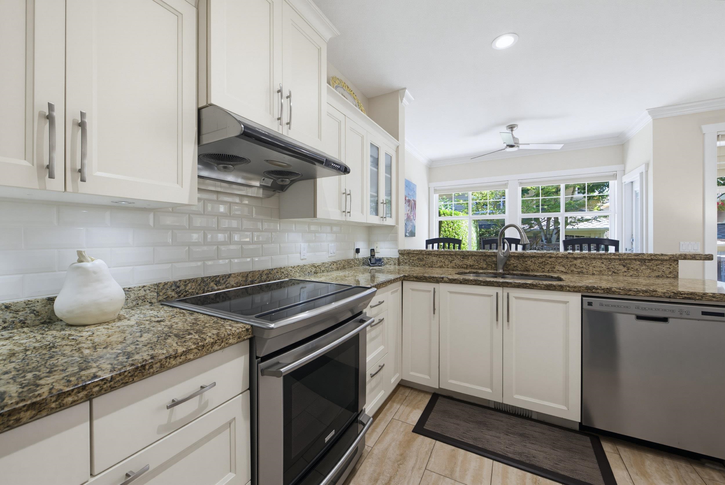 137 15500 ROSEMARY HEIGHTS CRESCENT