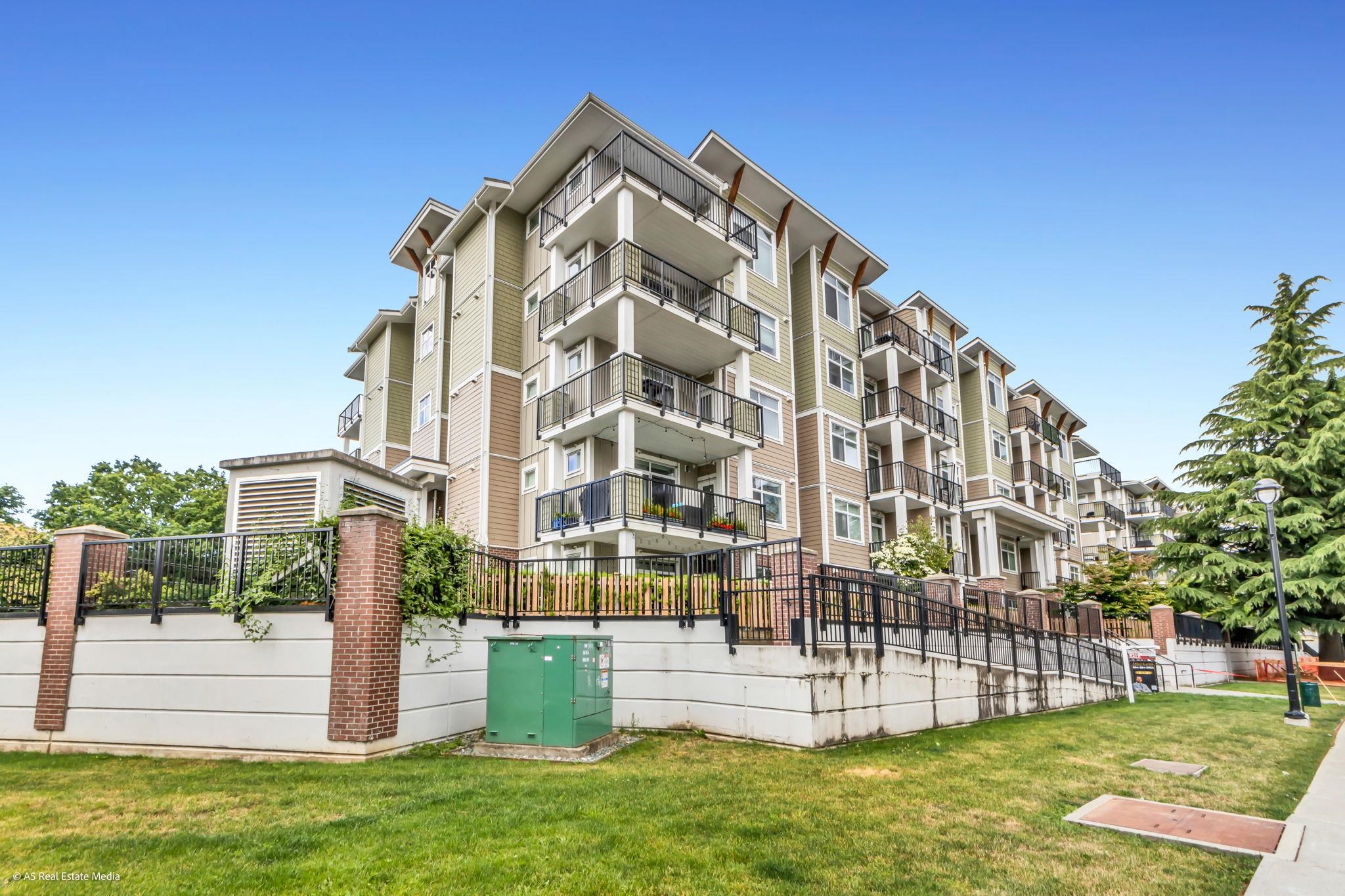 317 20696 EASTLEIGH CRESCENT