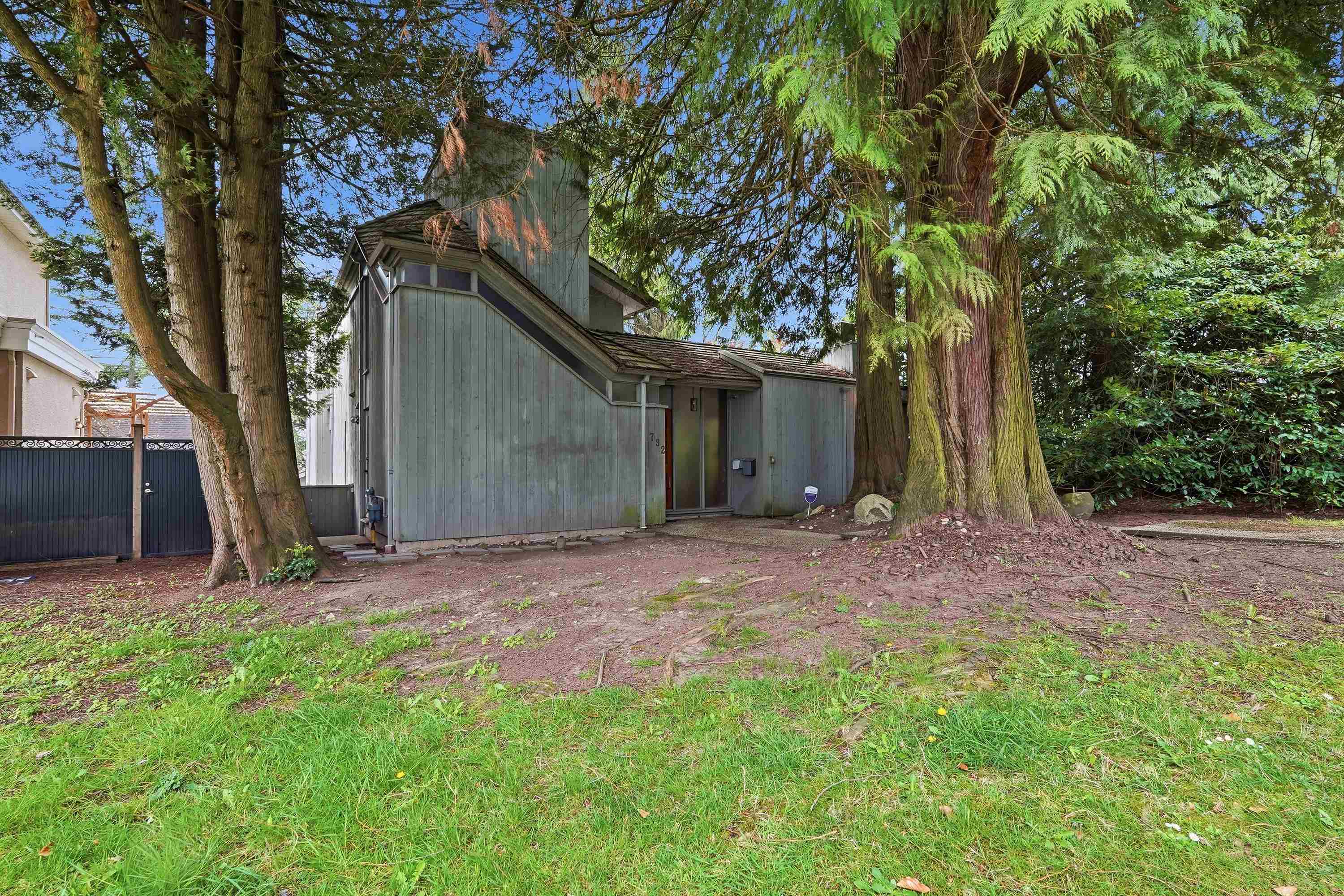 792 W 54TH AVENUE