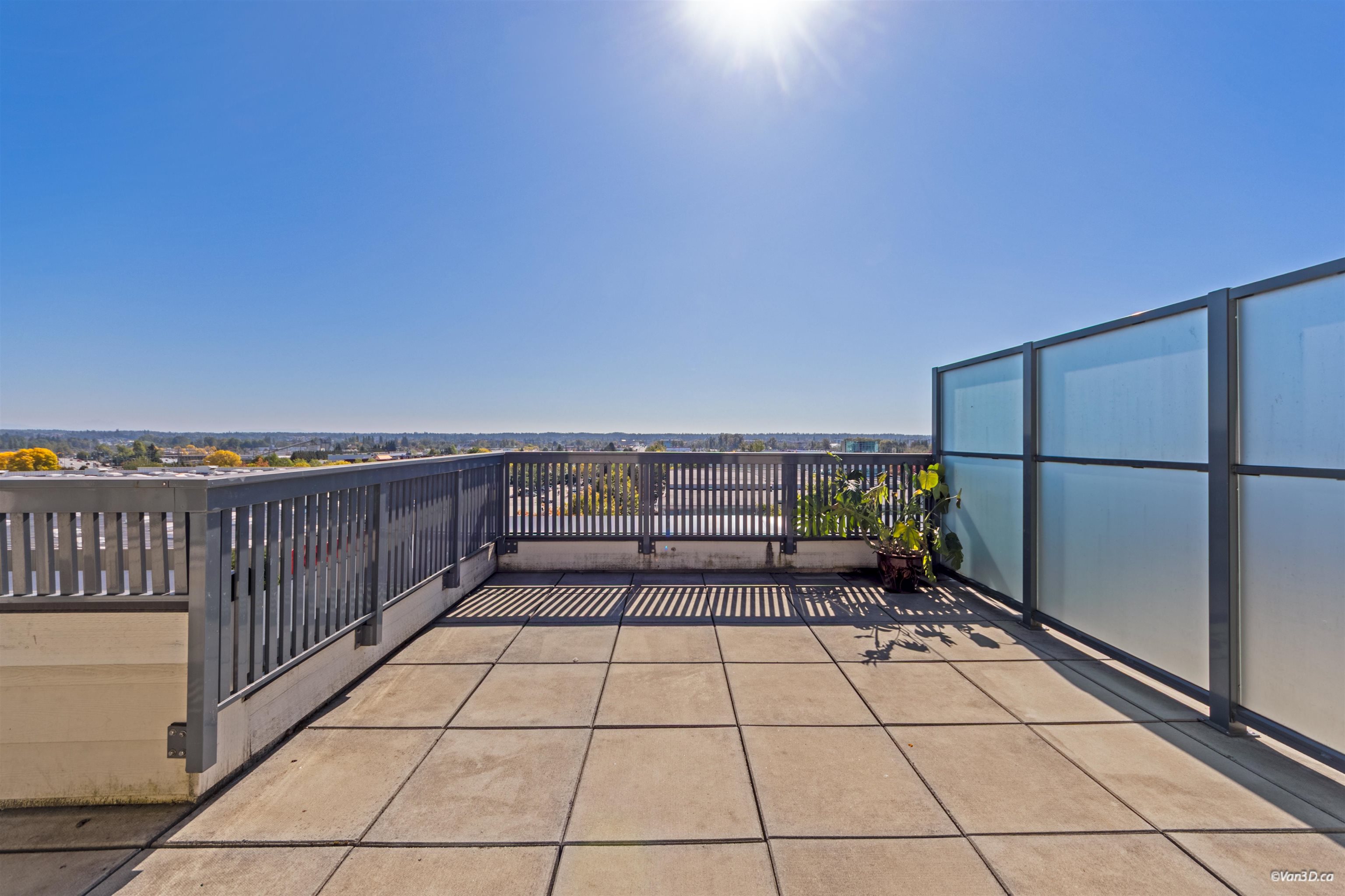 A502 20487 65 AVENUE
