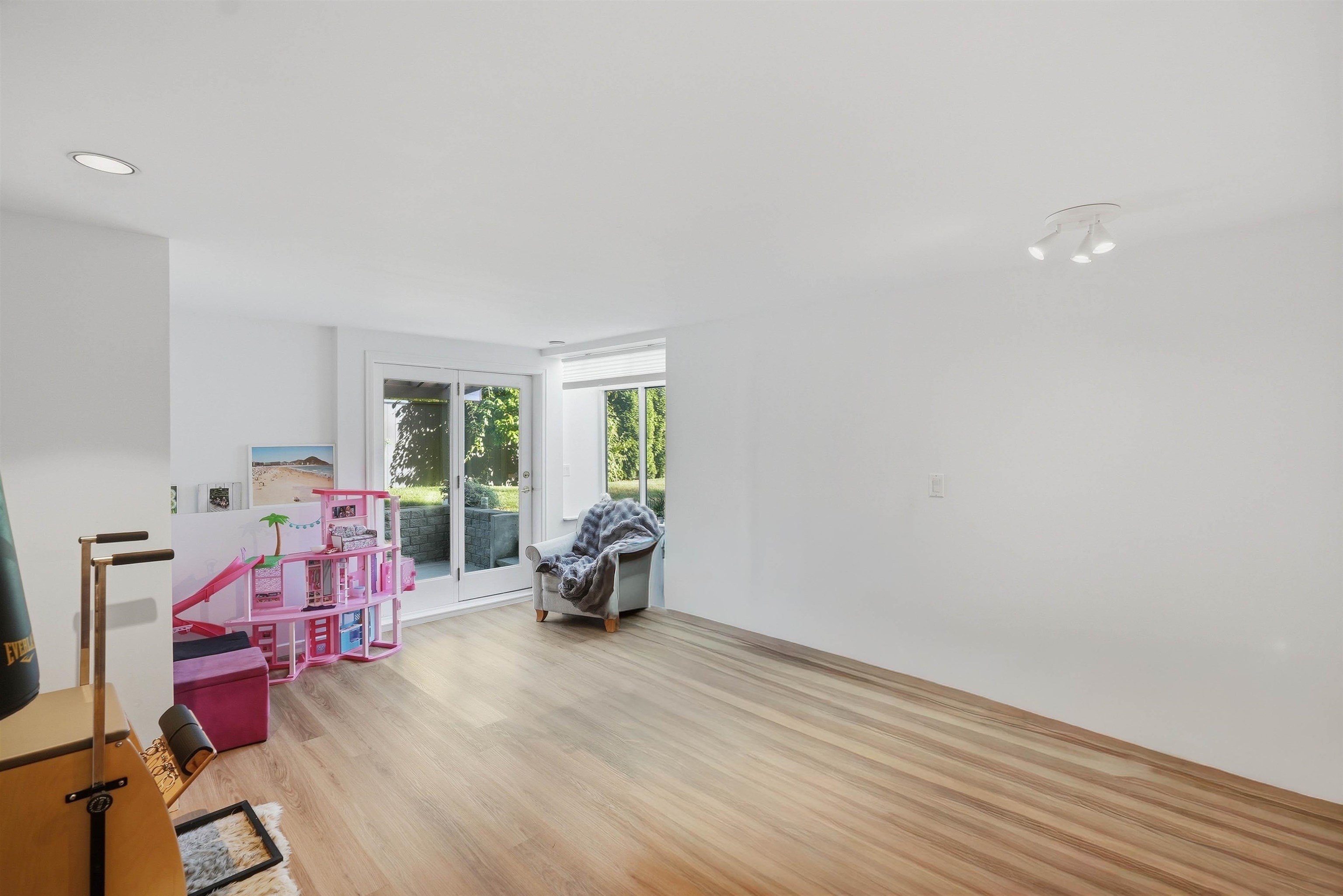 2207 TANAGER PLACE