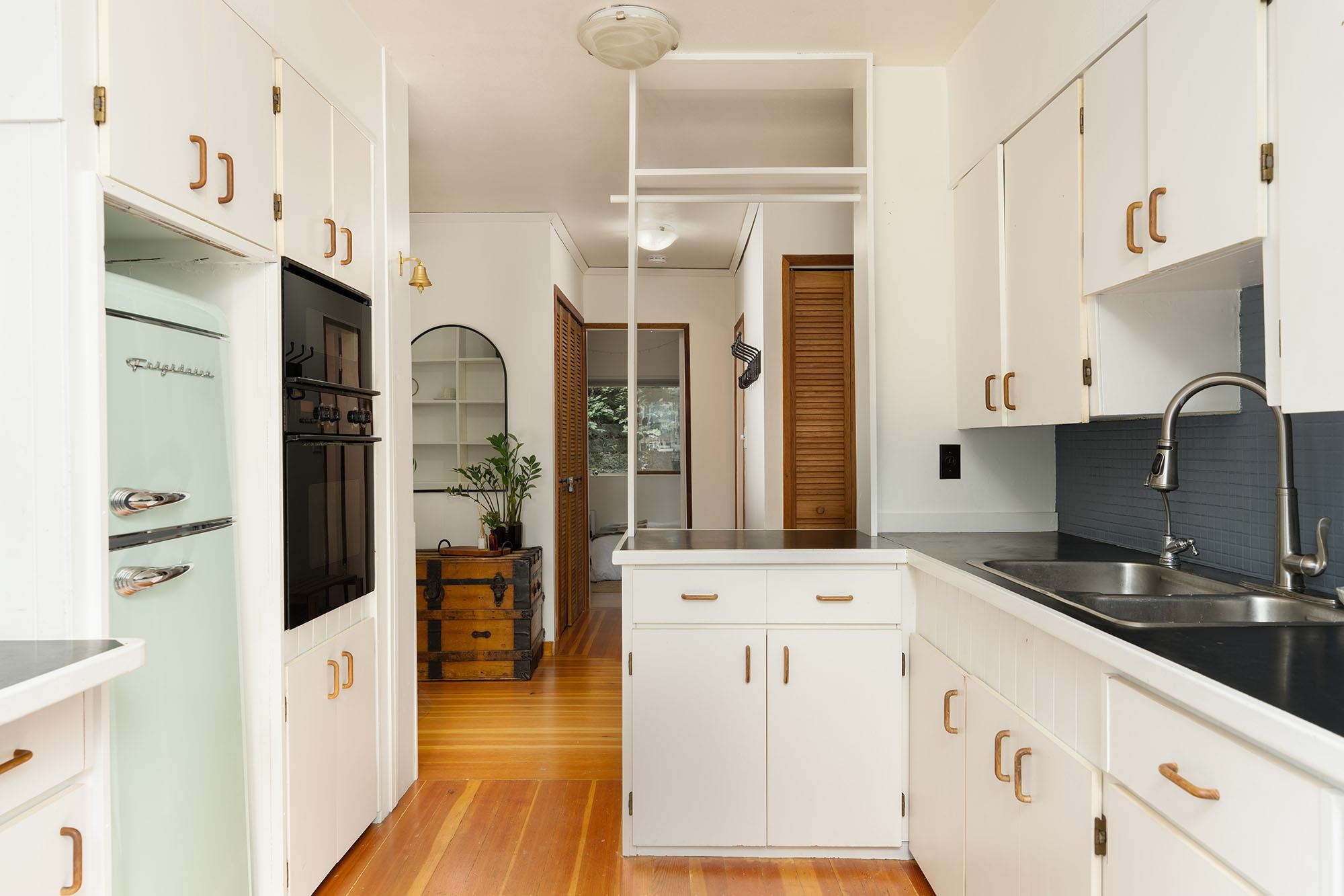 1144 MILLER ROAD
