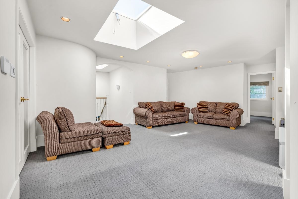 1437 BRAMWELL ROAD