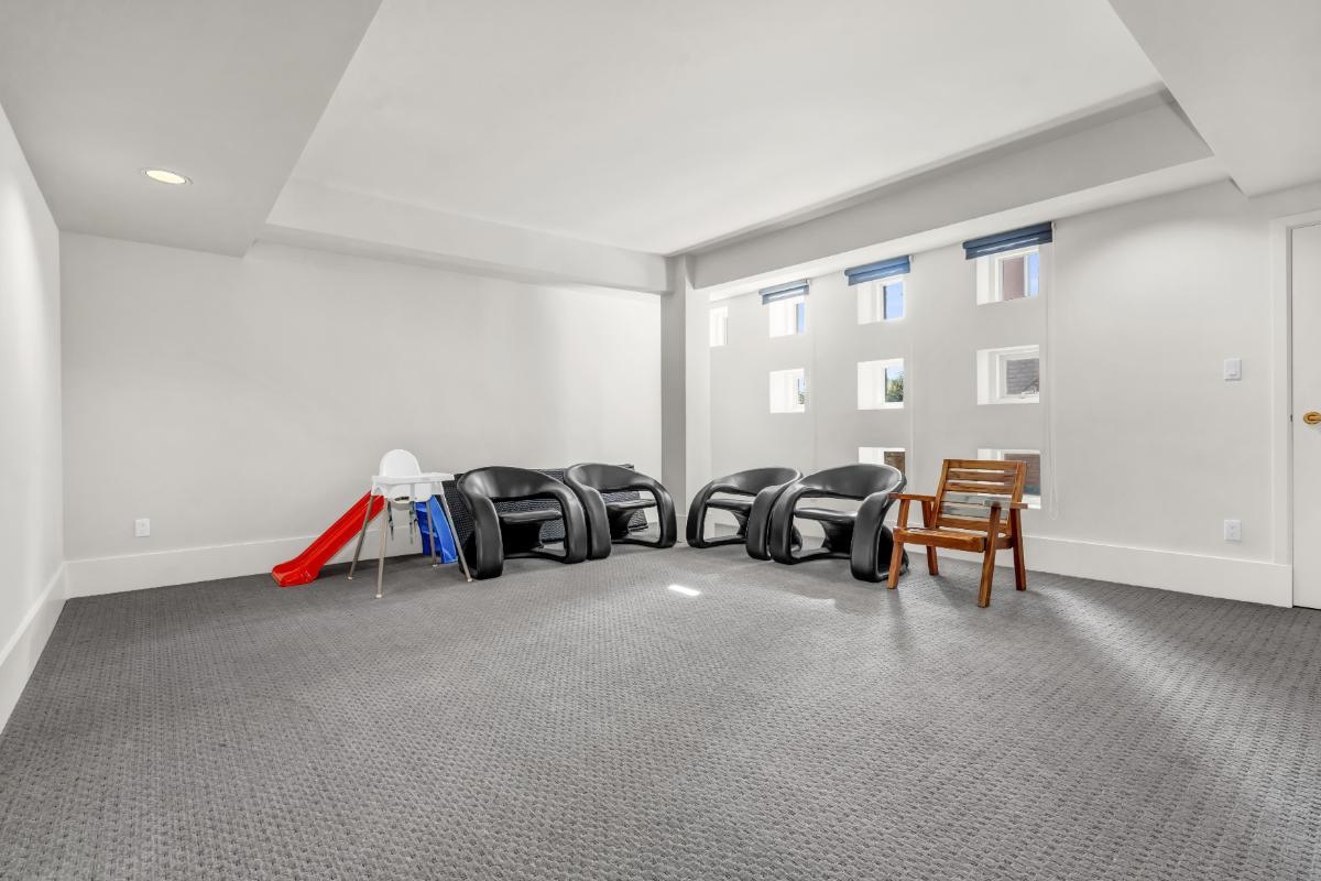 1437 BRAMWELL ROAD