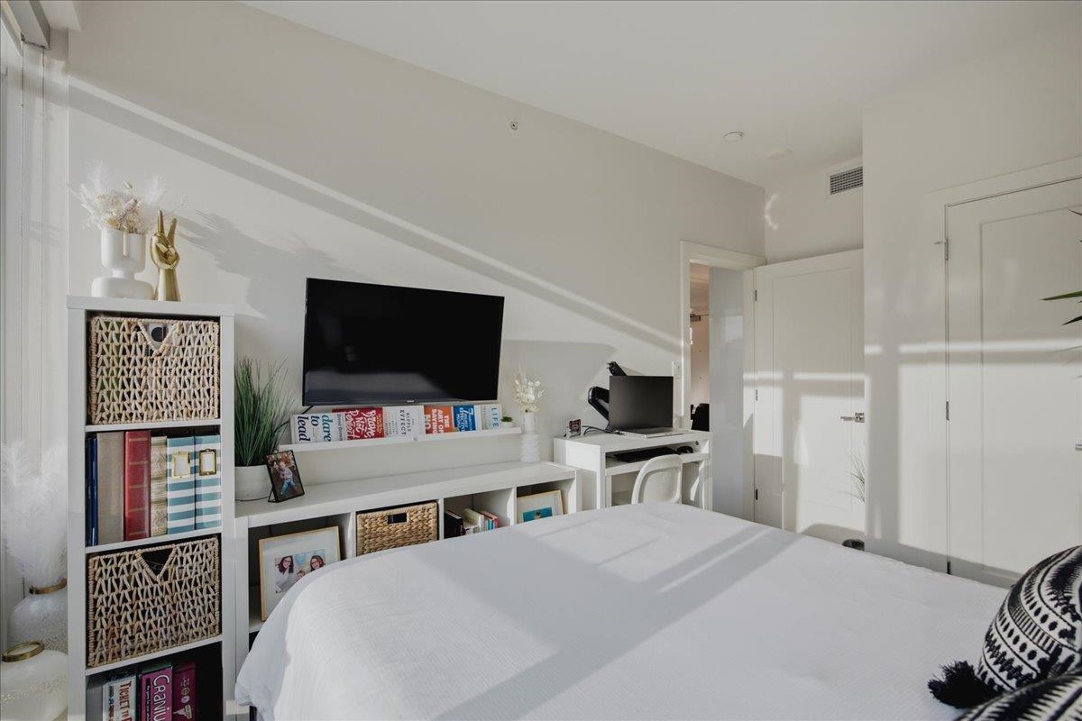 #313 1526 FINLAY STREET