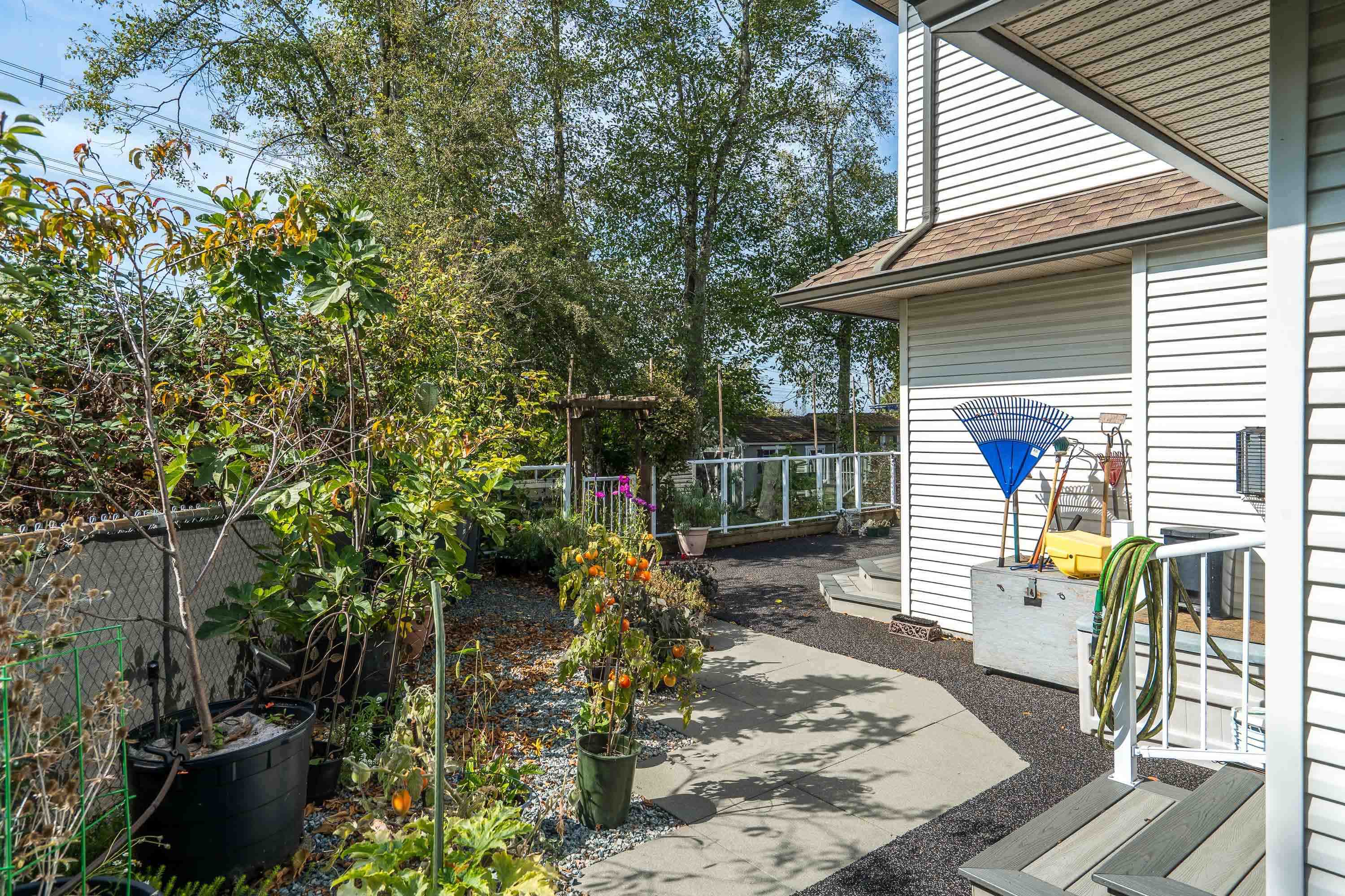 18156 CLAYTONWOOD CRESCENT