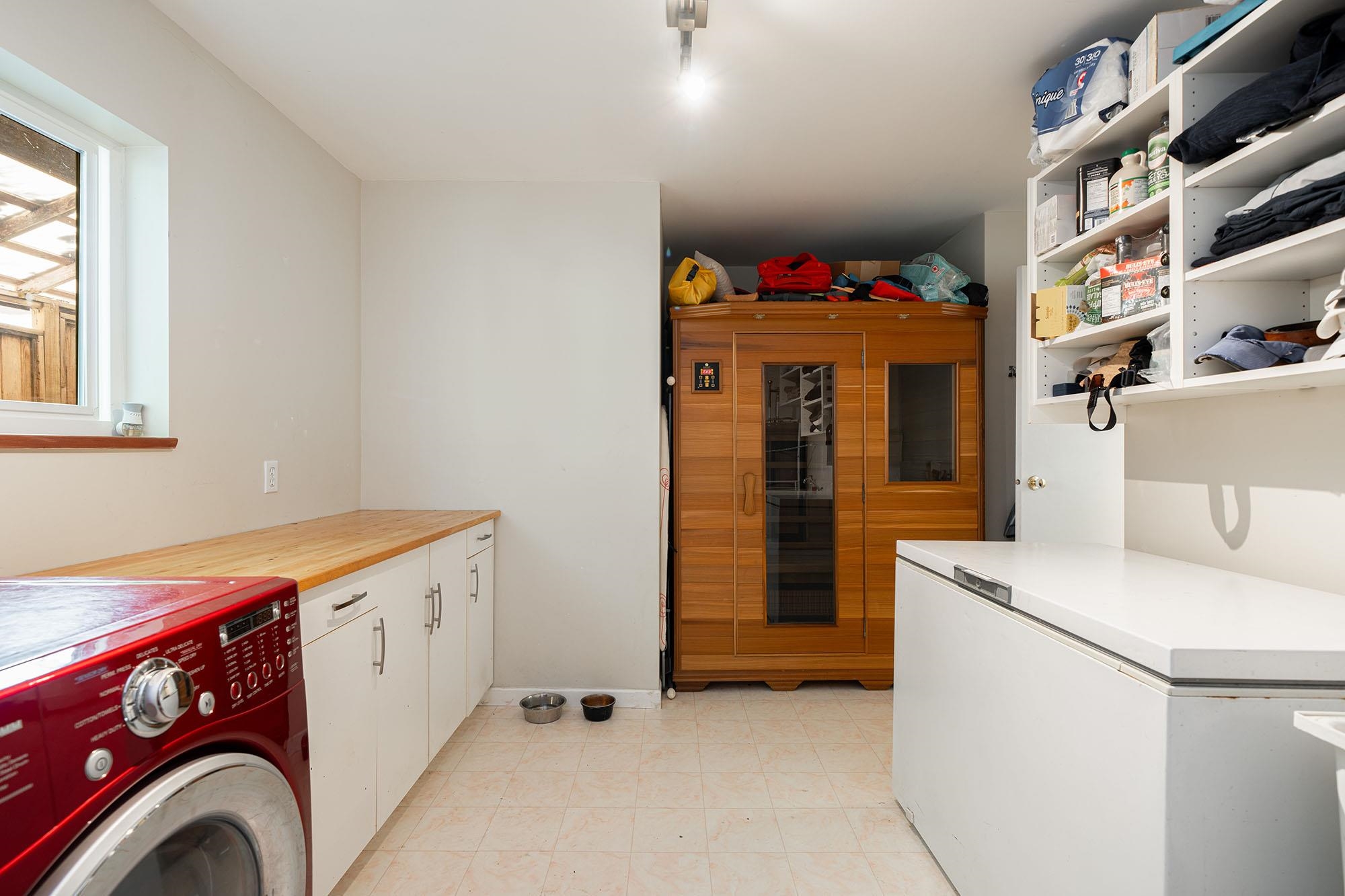 1529 WHITESAILS DRIVE
