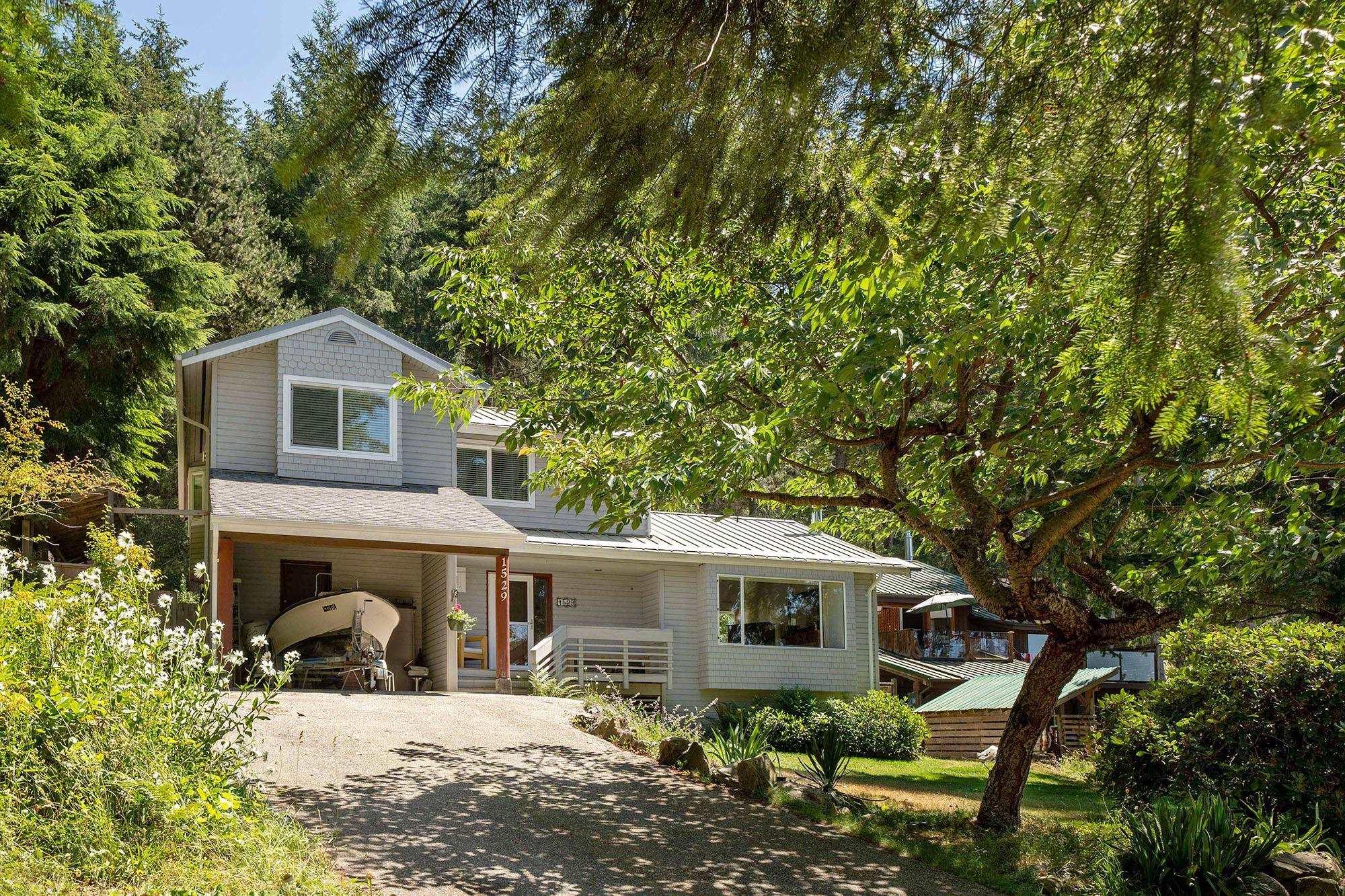 1529 WHITESAILS DRIVE
