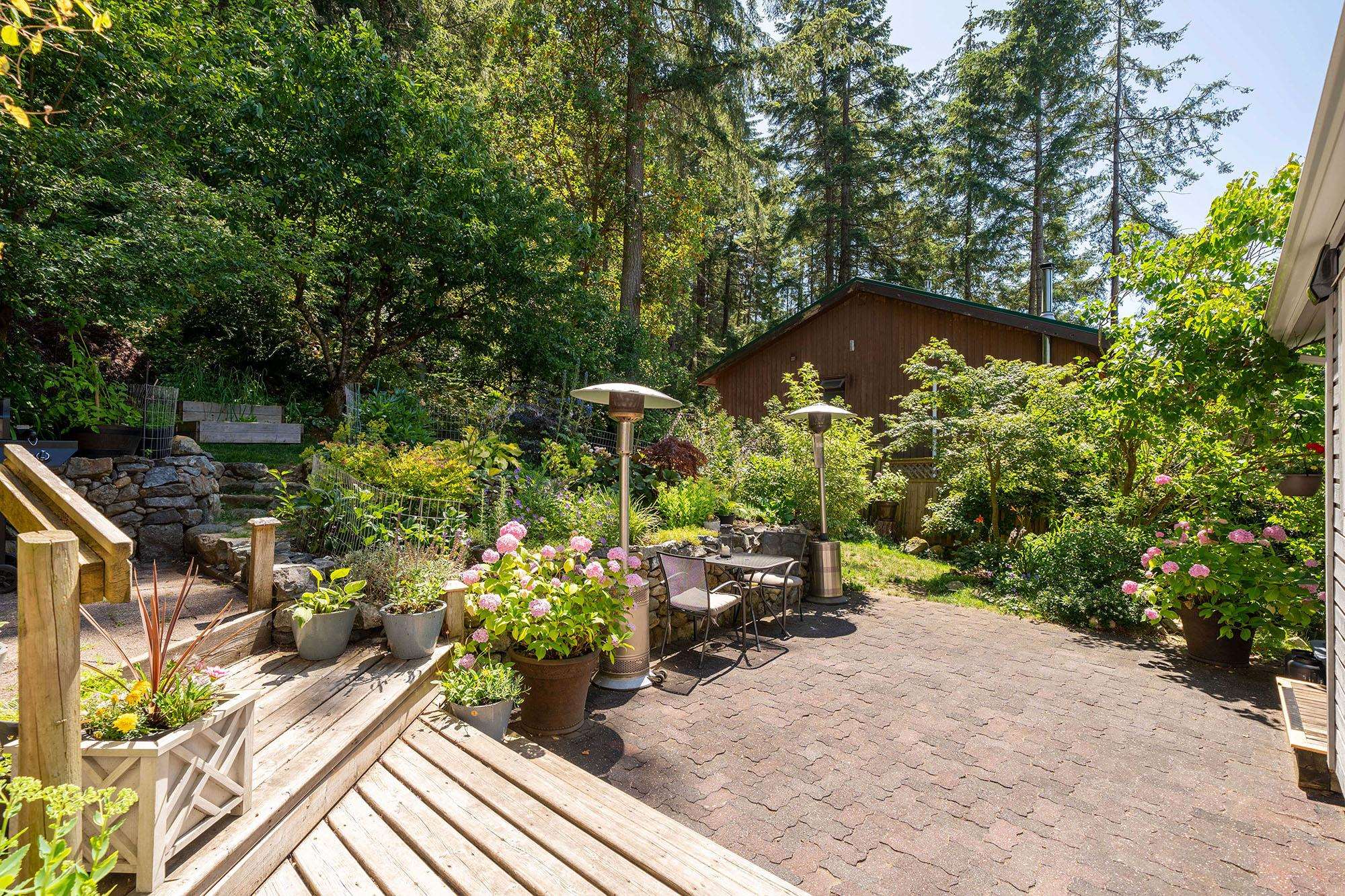 1529 WHITESAILS DRIVE