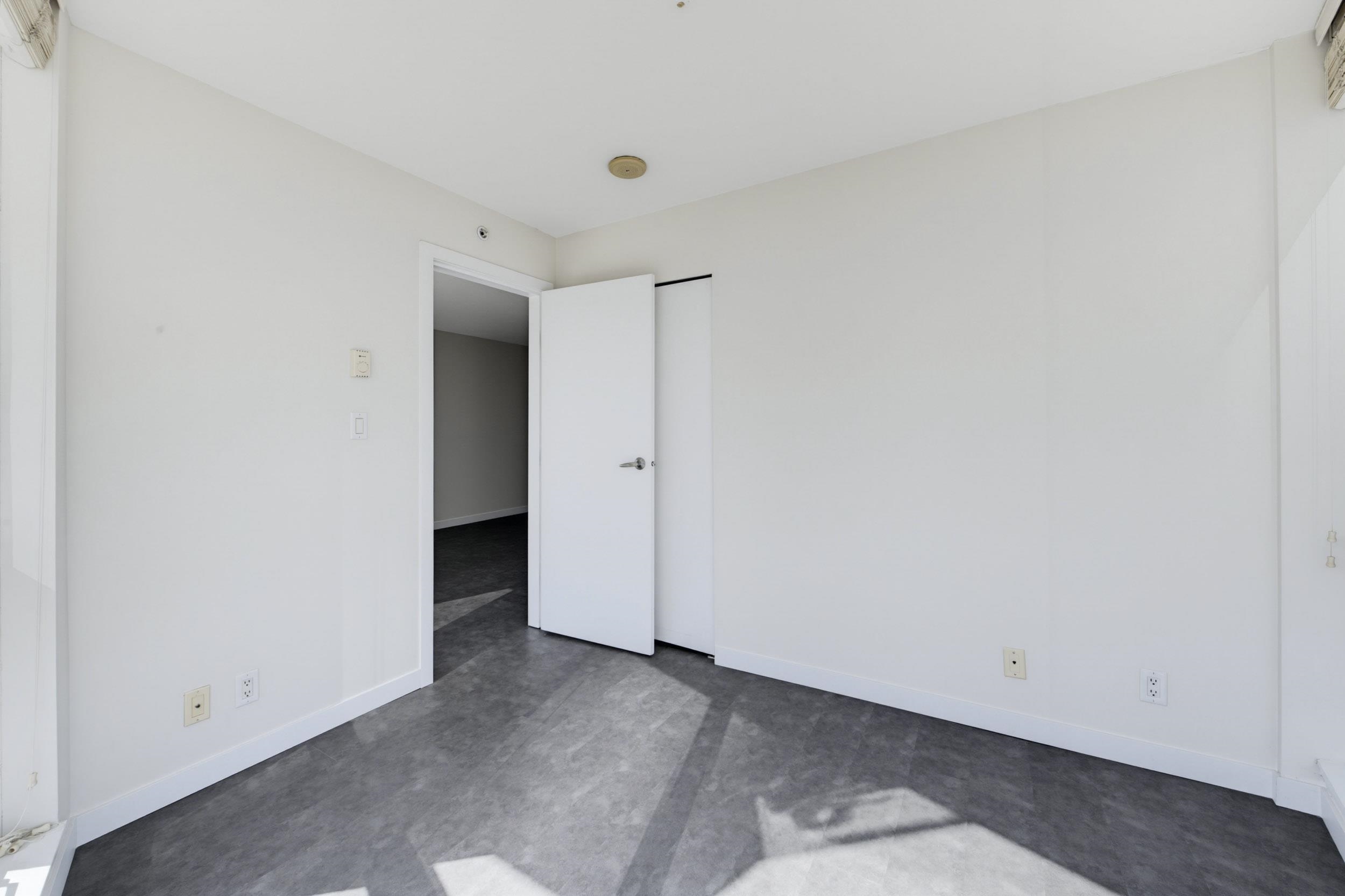 1007 13618 100 AVENUE