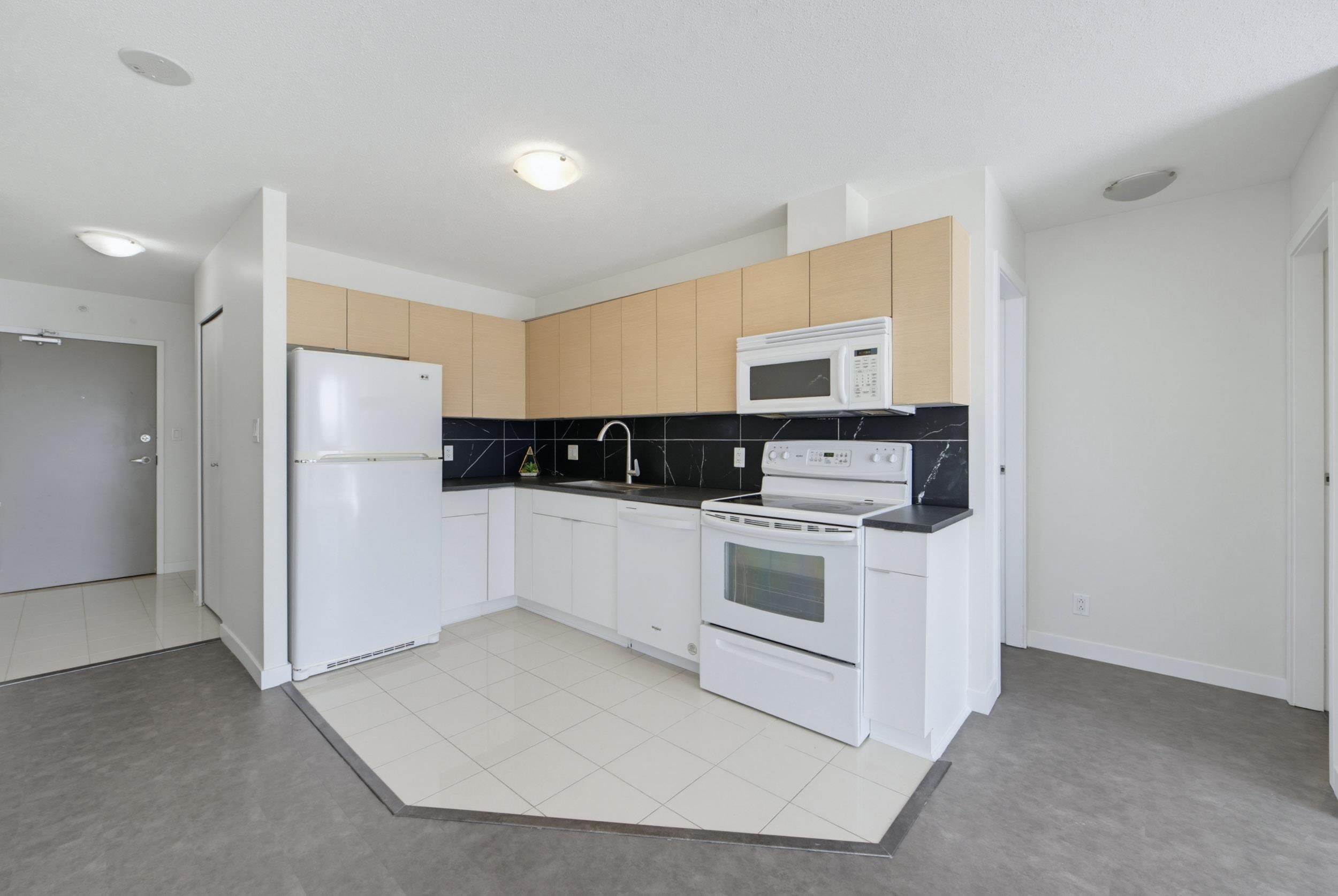 1007 13618 100 AVENUE