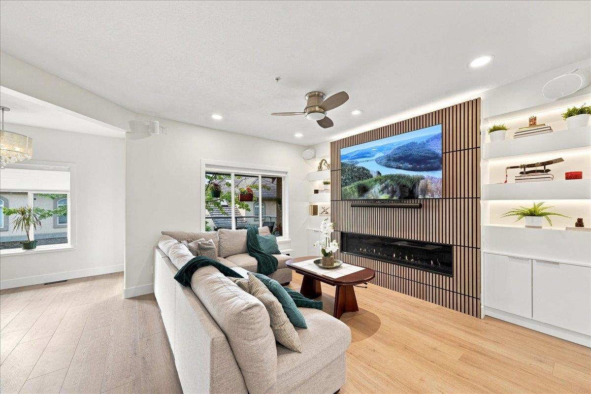 14 915 FORT FRASER RISE