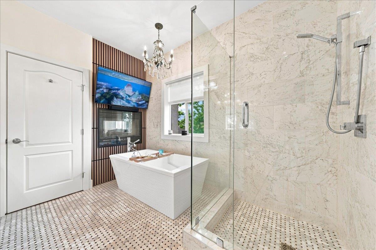 14 915 FORT FRASER RISE