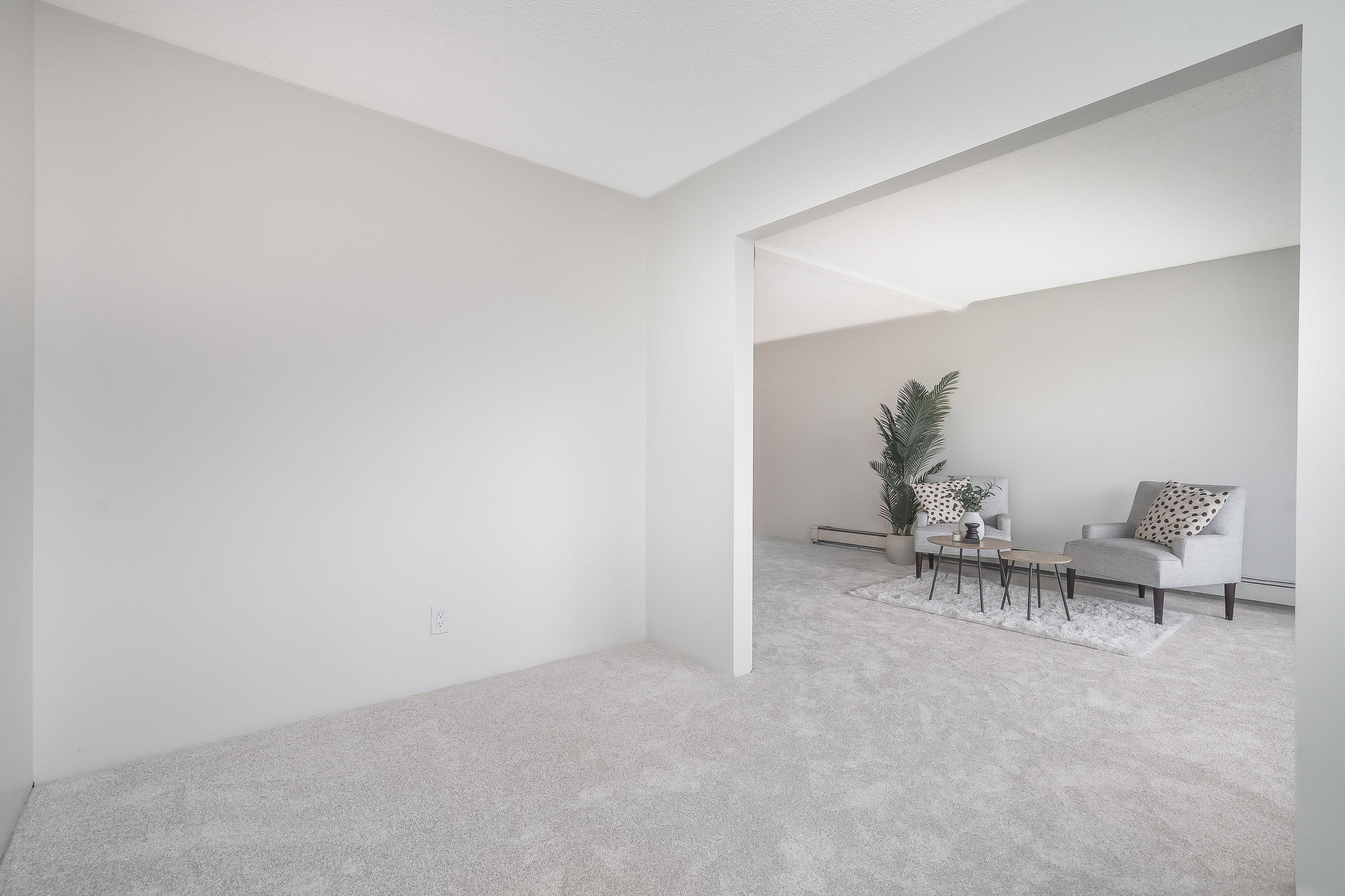 #308 20460 54 AVENUE