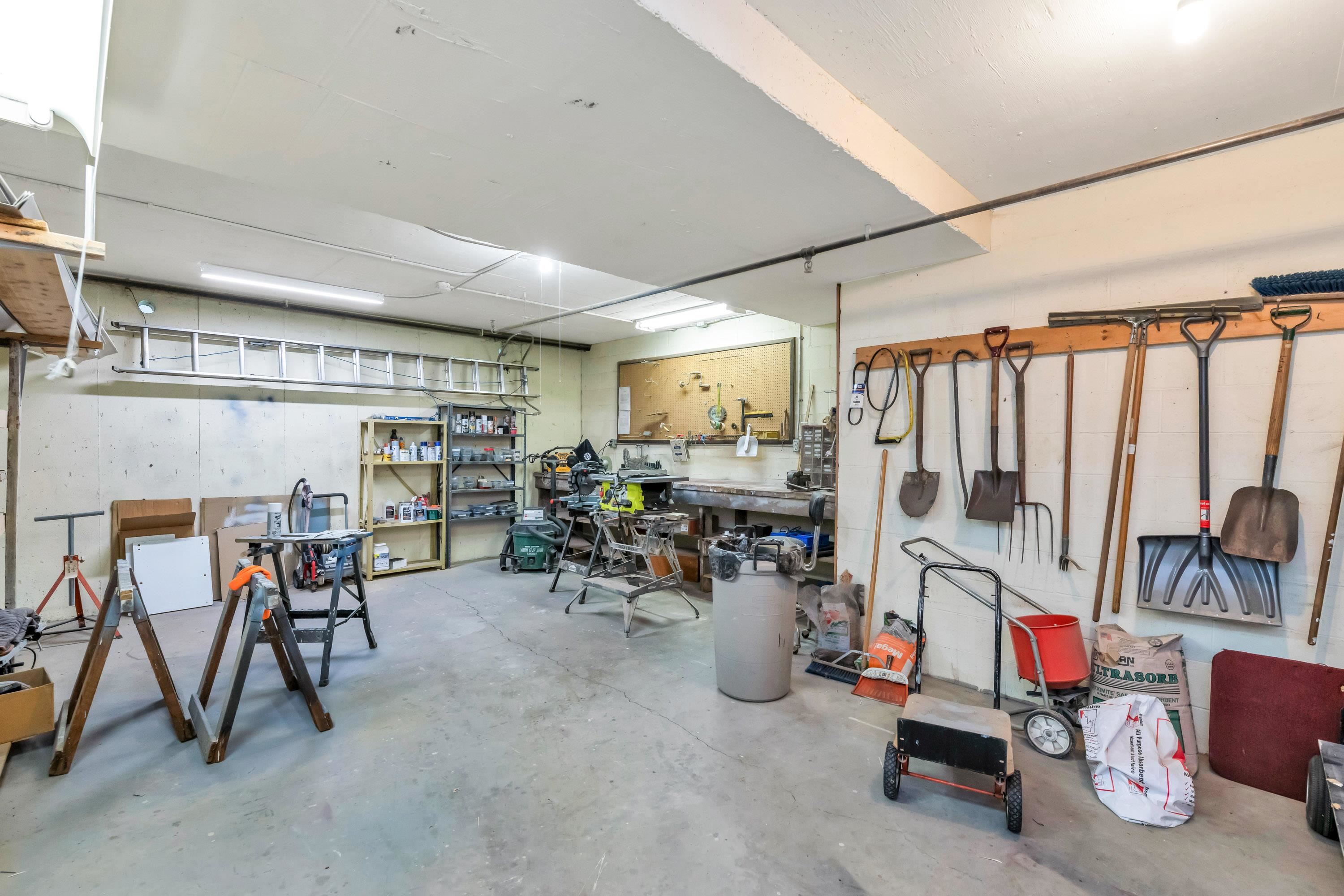 #308 20460 54 AVENUE