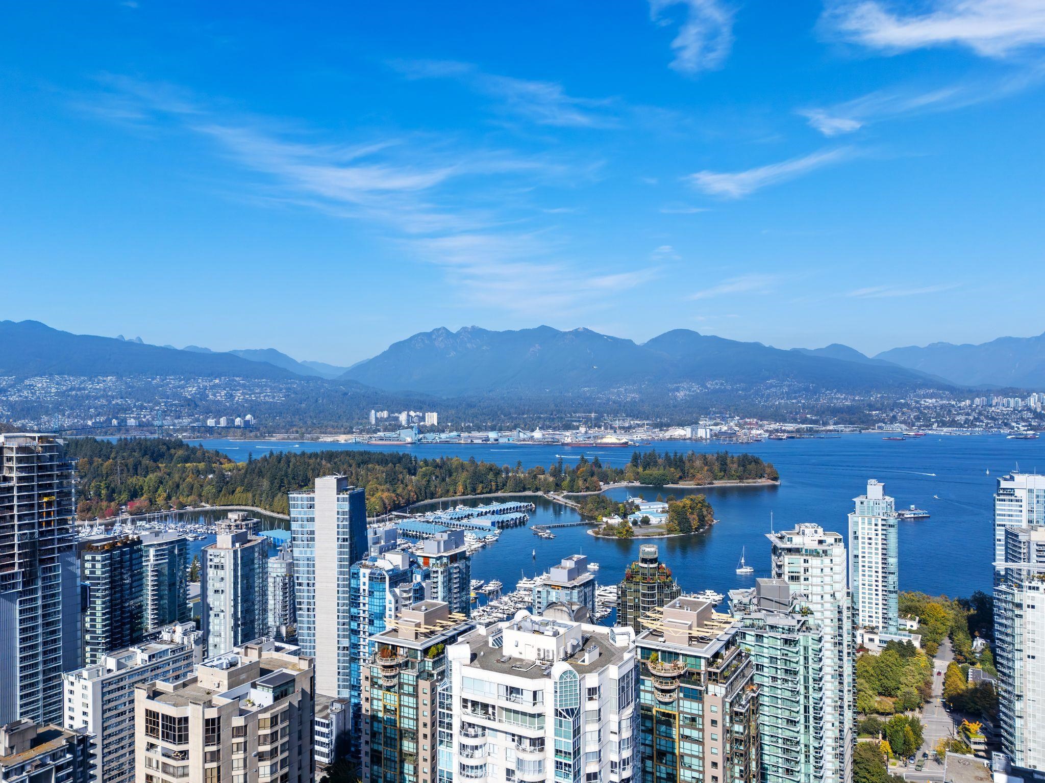 803 1270 ROBSON STREET