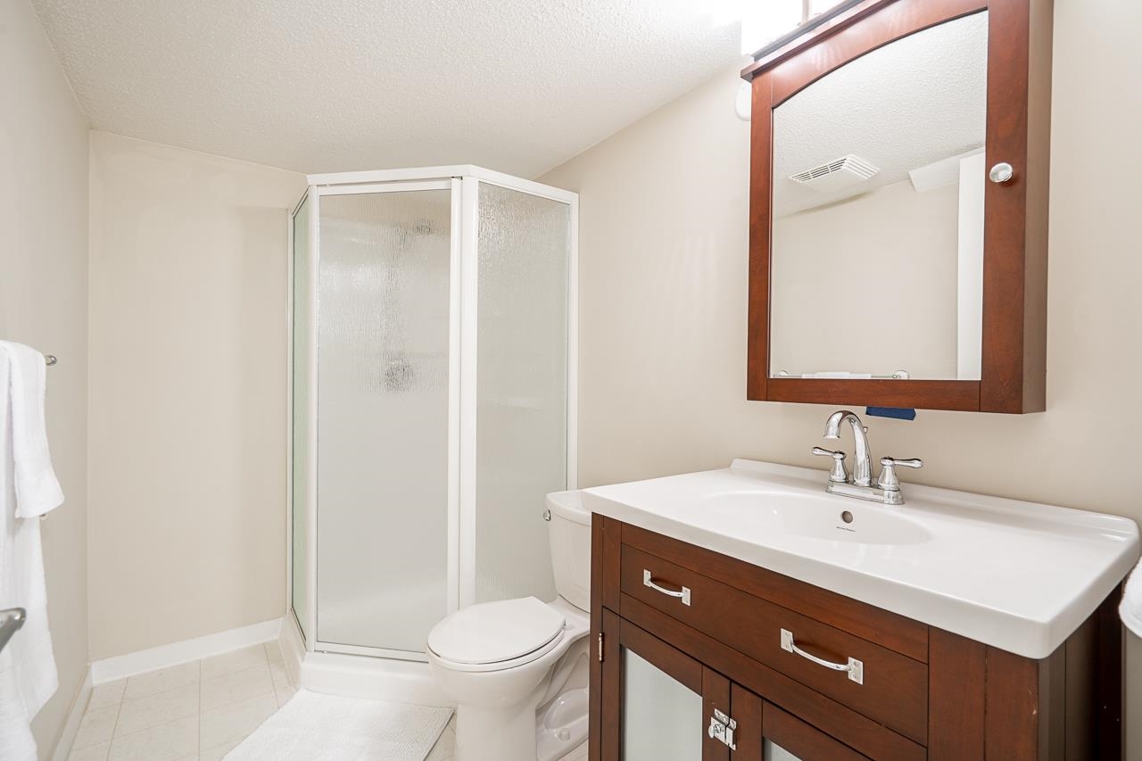 3 15425 ROSEMARY HEIGHTS CRESCENT
